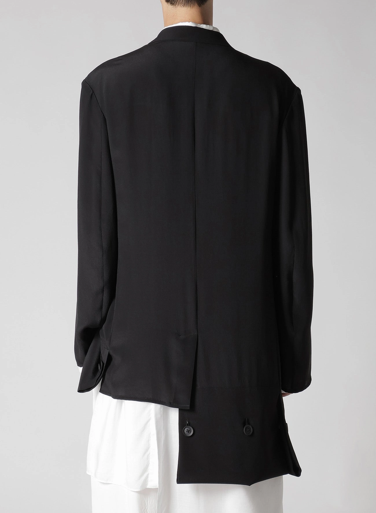 waiters Packable Feature 12M SILK DECINE HEM BUTTON DETAIL JACKET