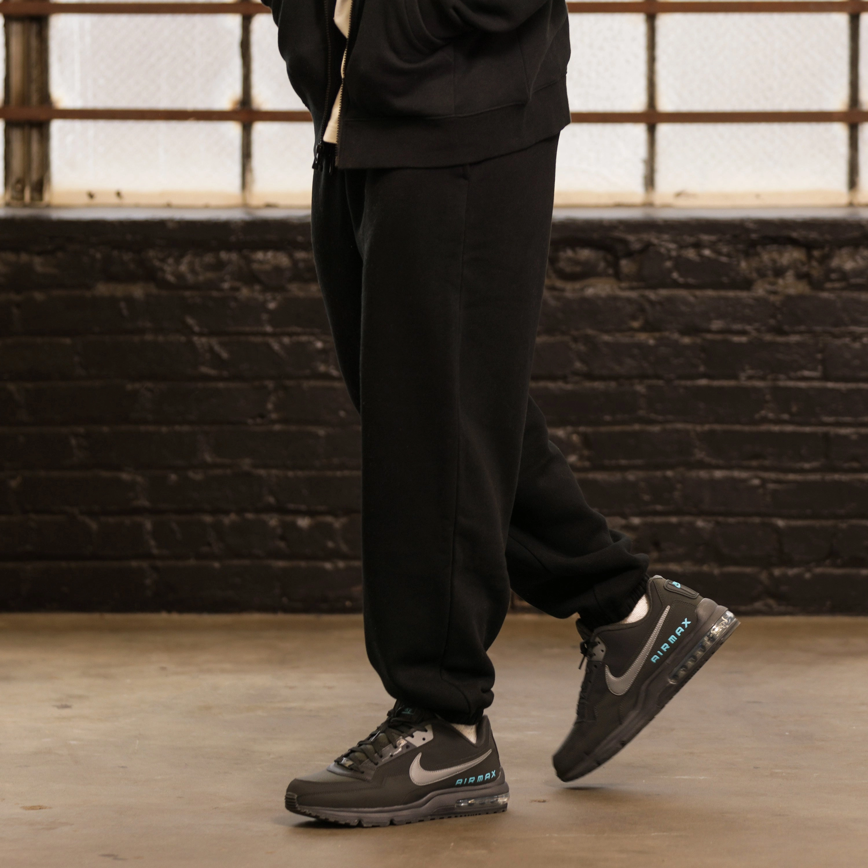 Classic Fleece Hometown Sweatpant - Mens Low-rise style Comfy Shape
