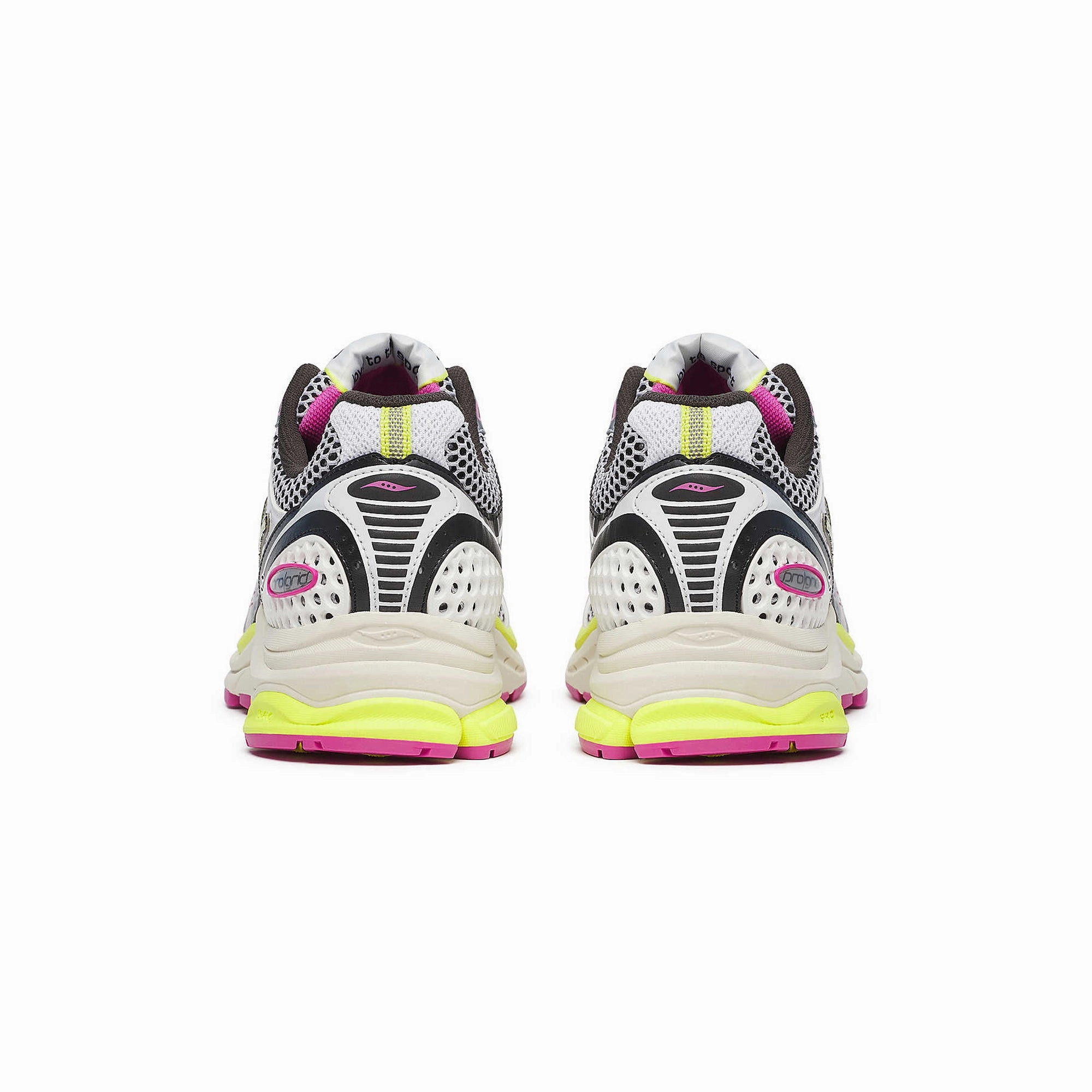 Saucony Mens Progrid Triumph 4 Shoes waterproof running gear Flexible Toe Box Design