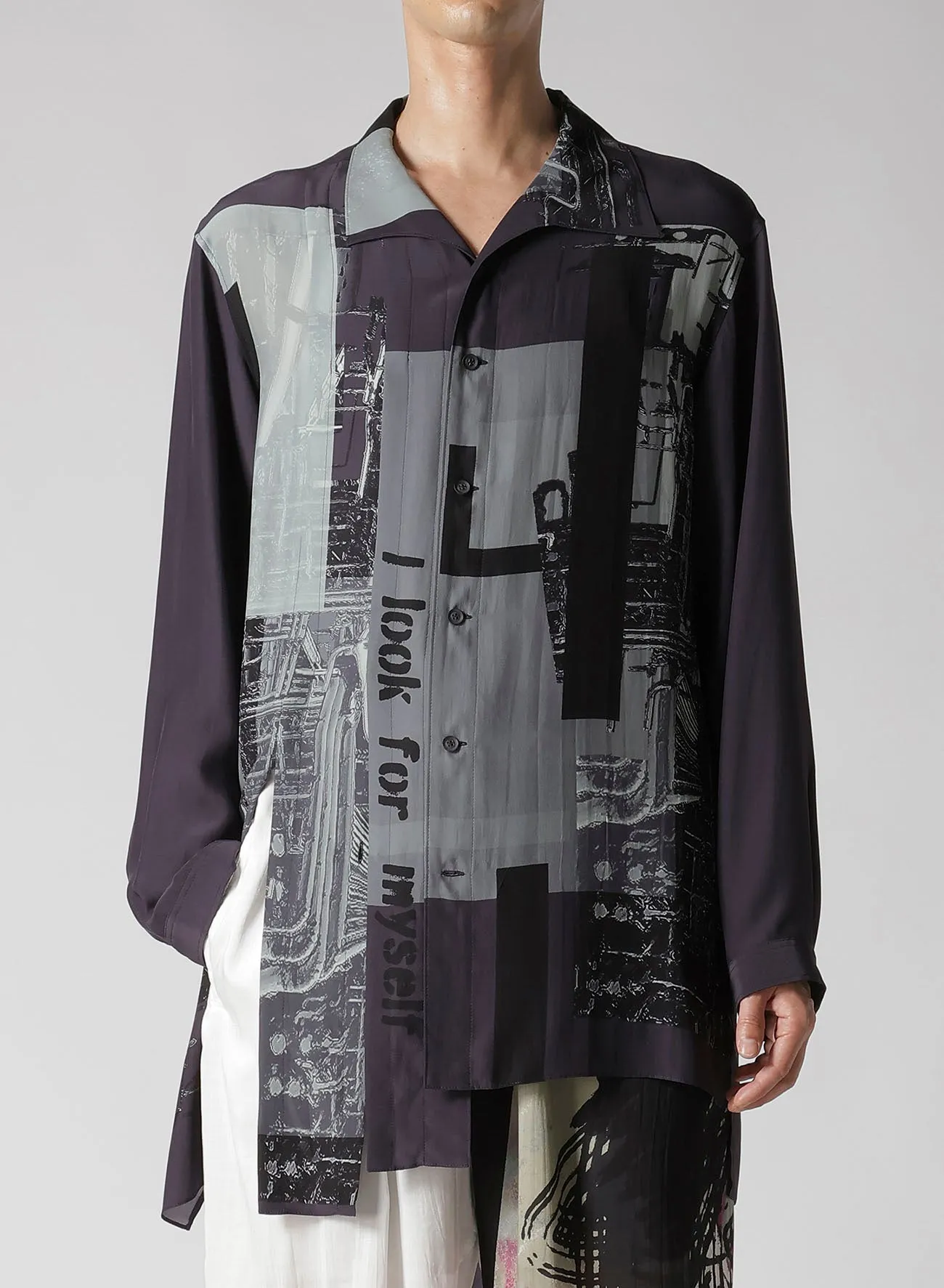 MESSAGE PRINT SWITCHING HEM BLOUSE Anniversary Special