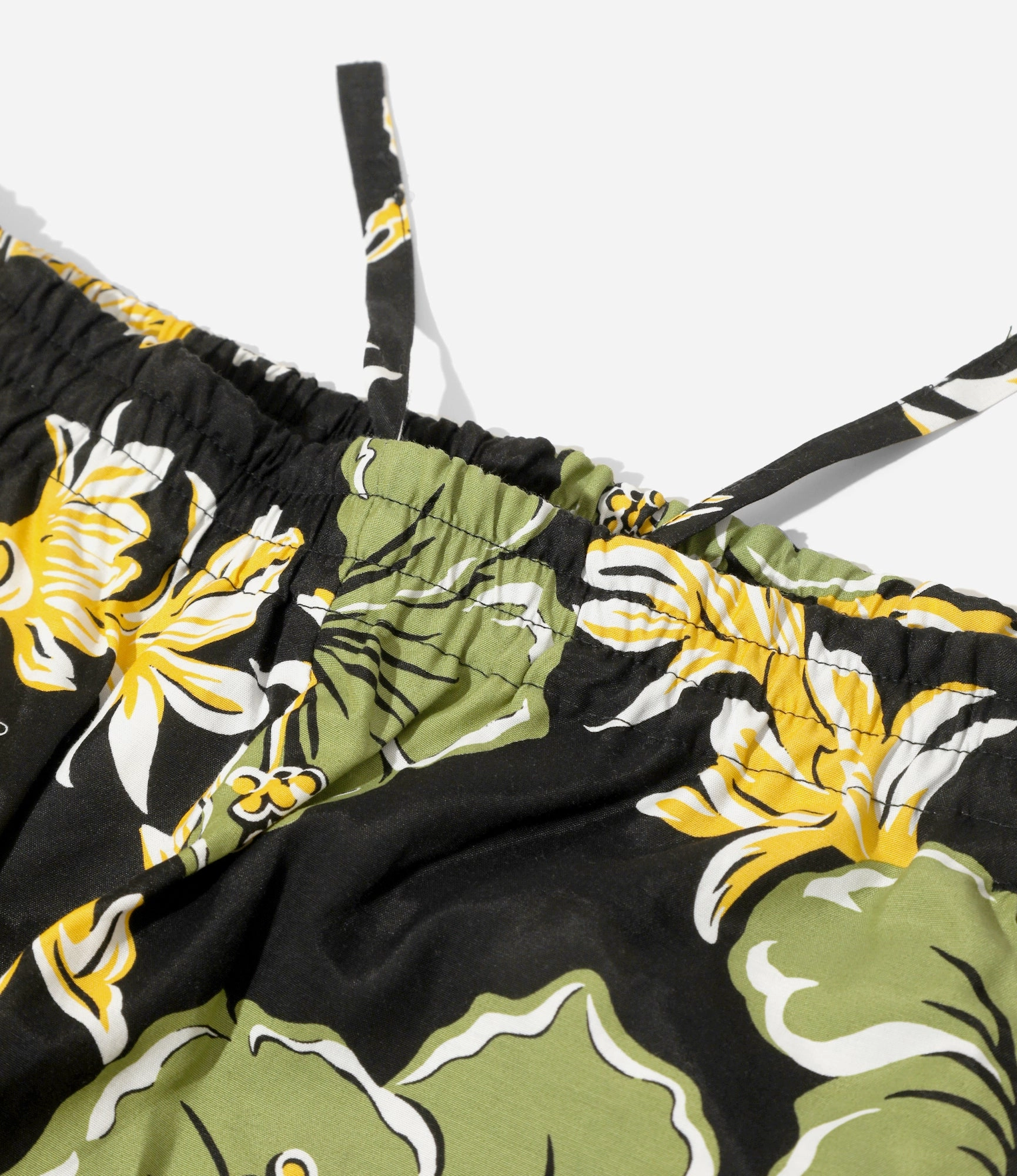 Basketball Short ?C?Black Floral Papillon Print Rayon Soft Material Comfort Cushion