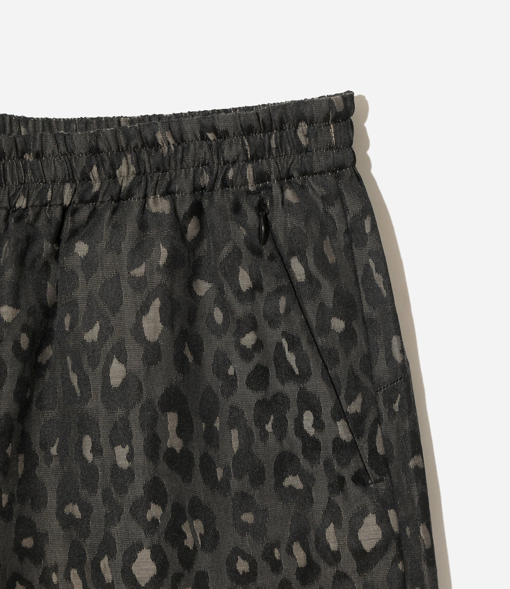 Basketball Short ?C Black Leopard Print Jacquard Cloth Beach Bound fade - resistant