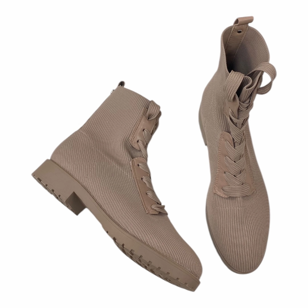 Boots Ankle Flats By Bandolino In Tan, Size:9 Soft Touch Wild Edge