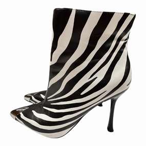 High Traction Snow Trekker Boots Ankle Heels By Inc In Black & White, Size:10