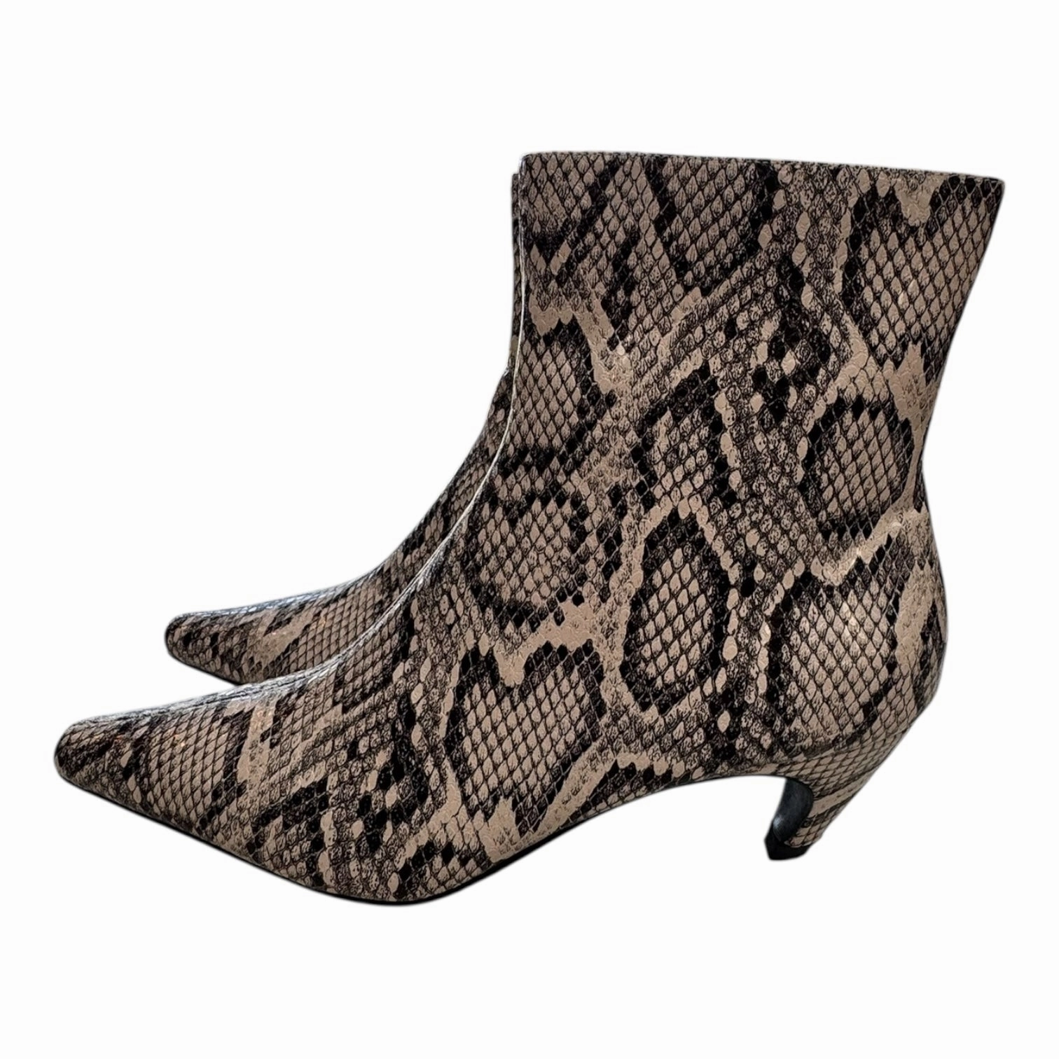 Boots Ankle Heels By Msonlydn In Animal Print, Size:7 Weekend Hike
