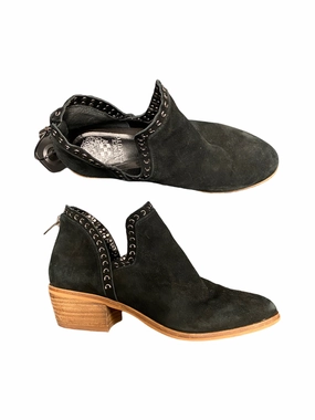 Boots Ankle Heels By Vince Camuto In Black, Size: 7.5 Mud Resistant Functional Minimalist