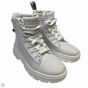Cushioned heel Boots Designer By Dr Martens In White, Size: 5