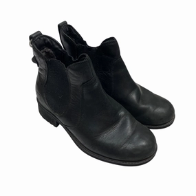 Stretchable Boots Designer By Ugg In Black, Size:6