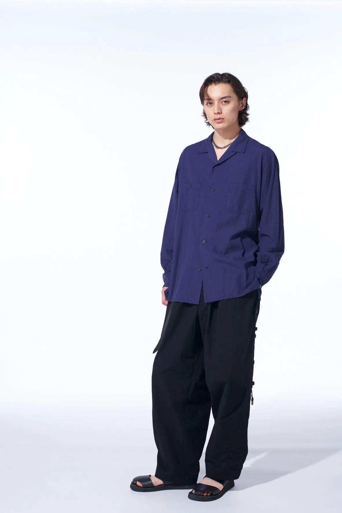 BROADCLOTH CHAMBRAY LOOSE-FIT OPEN COLLAR SHIRT Pullover Design