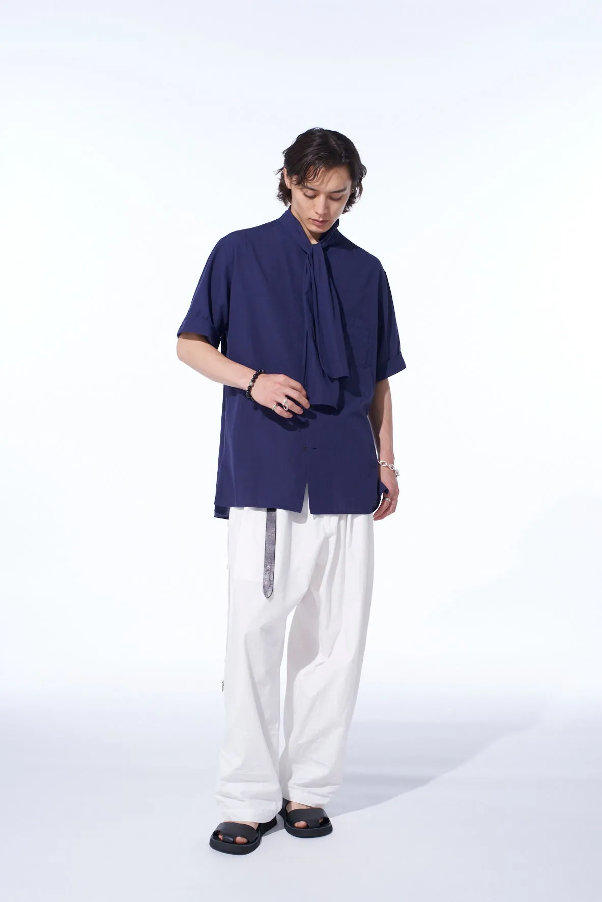 BROADCLOTH CHAMBRAY SHORT-SLEEVE STALL SHIRT Soft Collar Design Bold Prints