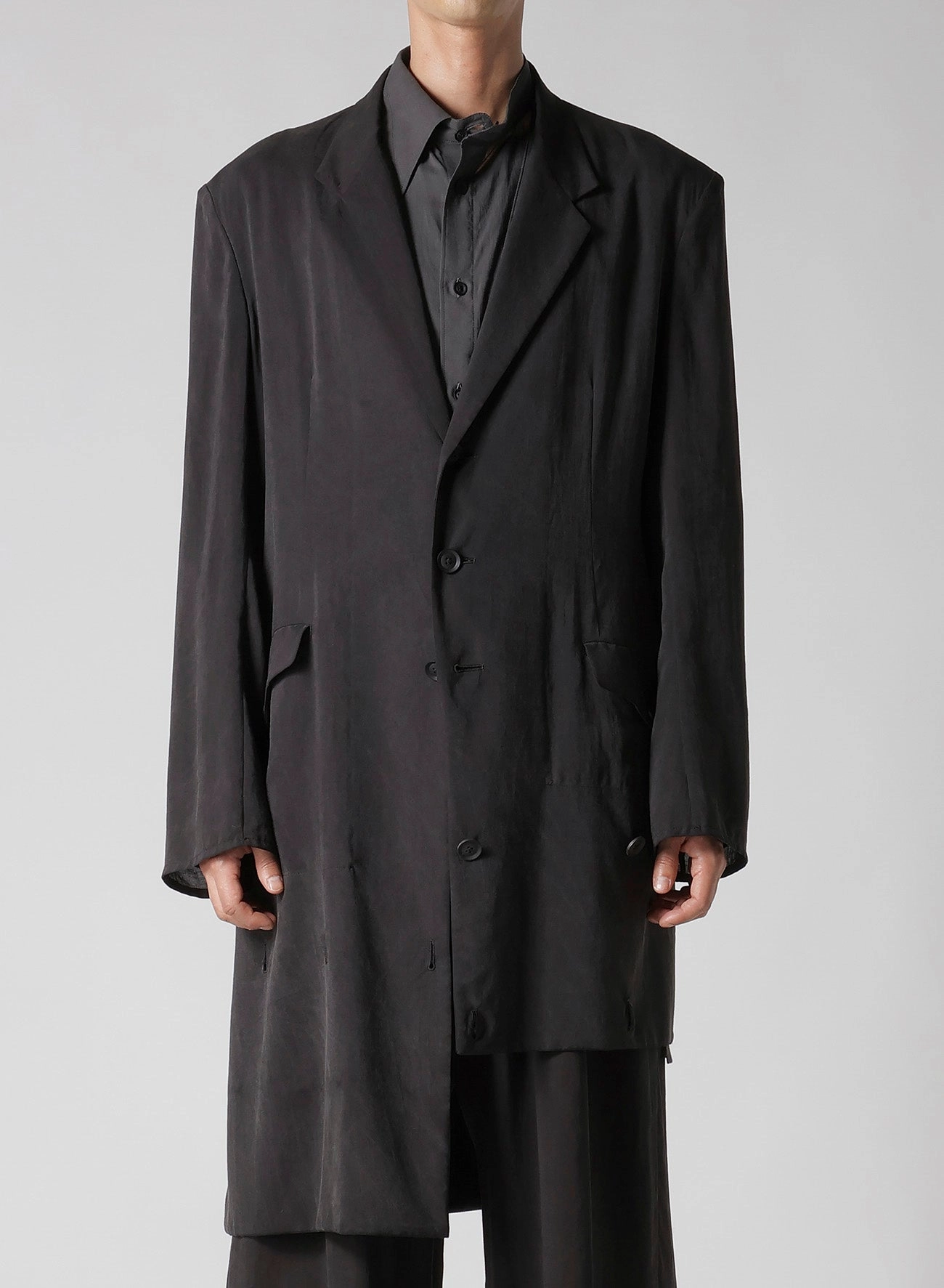 CELLULOSE OZONE HEM BUTTON DETAIL JACKET OdorControl Treatment suitable for exercise