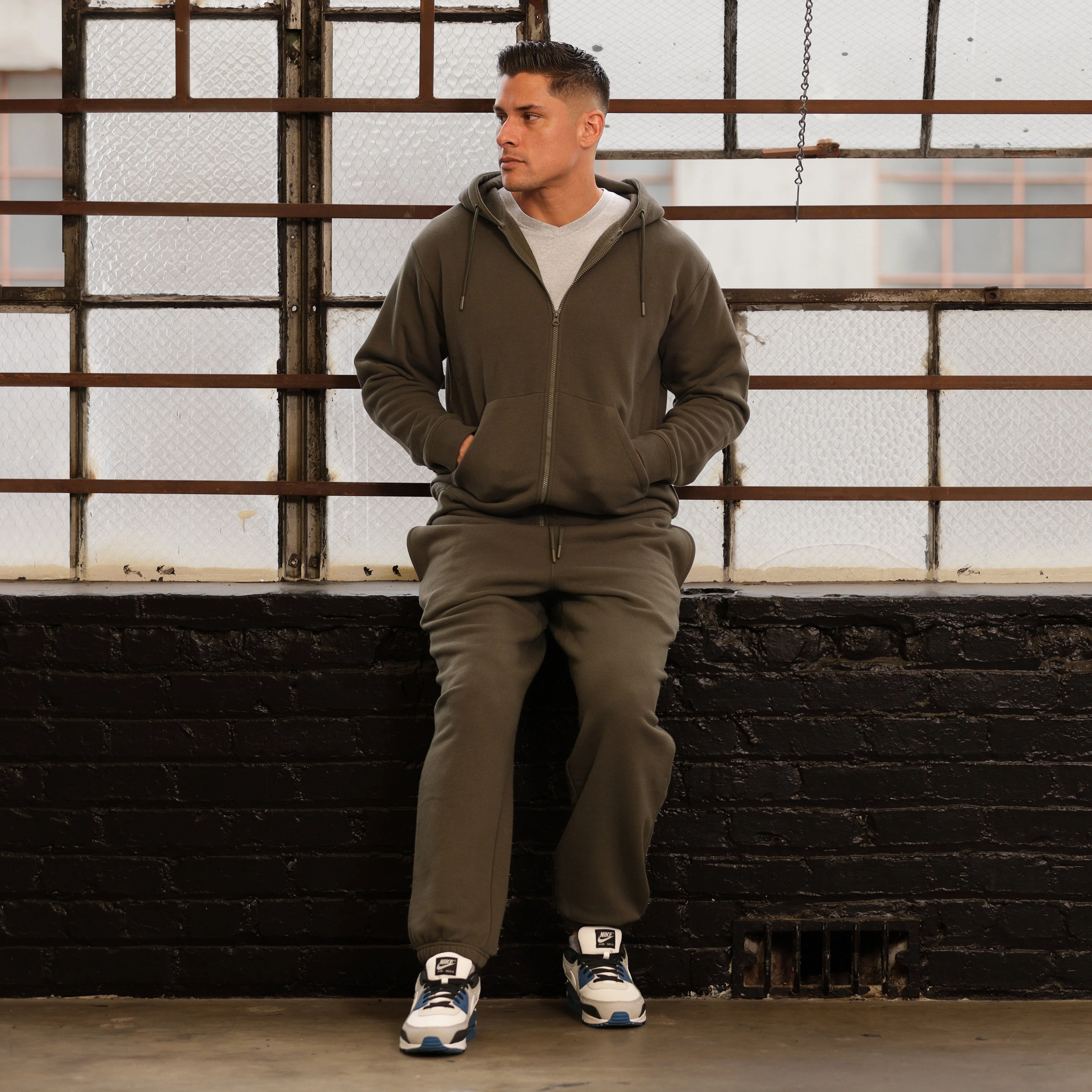 Classic Fleece Hometown Sweatpant - Mens Flexible Cut Seam-Free