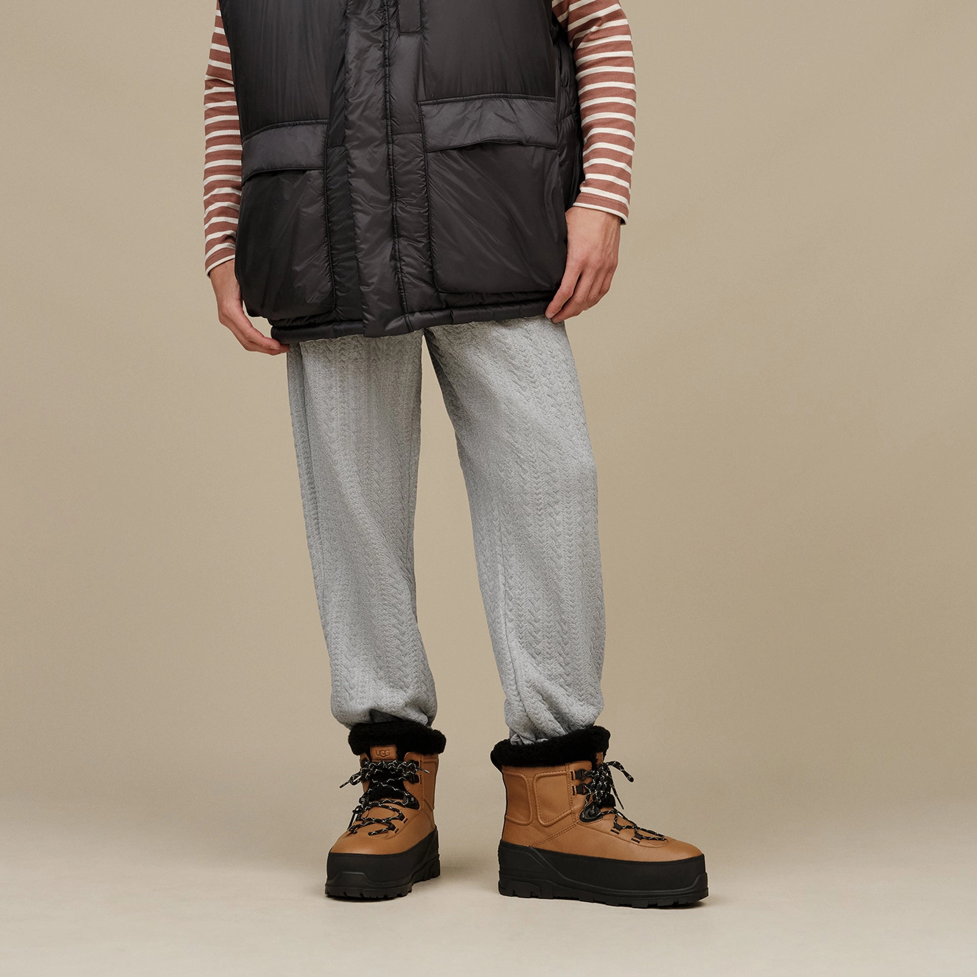 Ugg Mens Shasta Mid Boots Anti Odor Lightweight Outsole