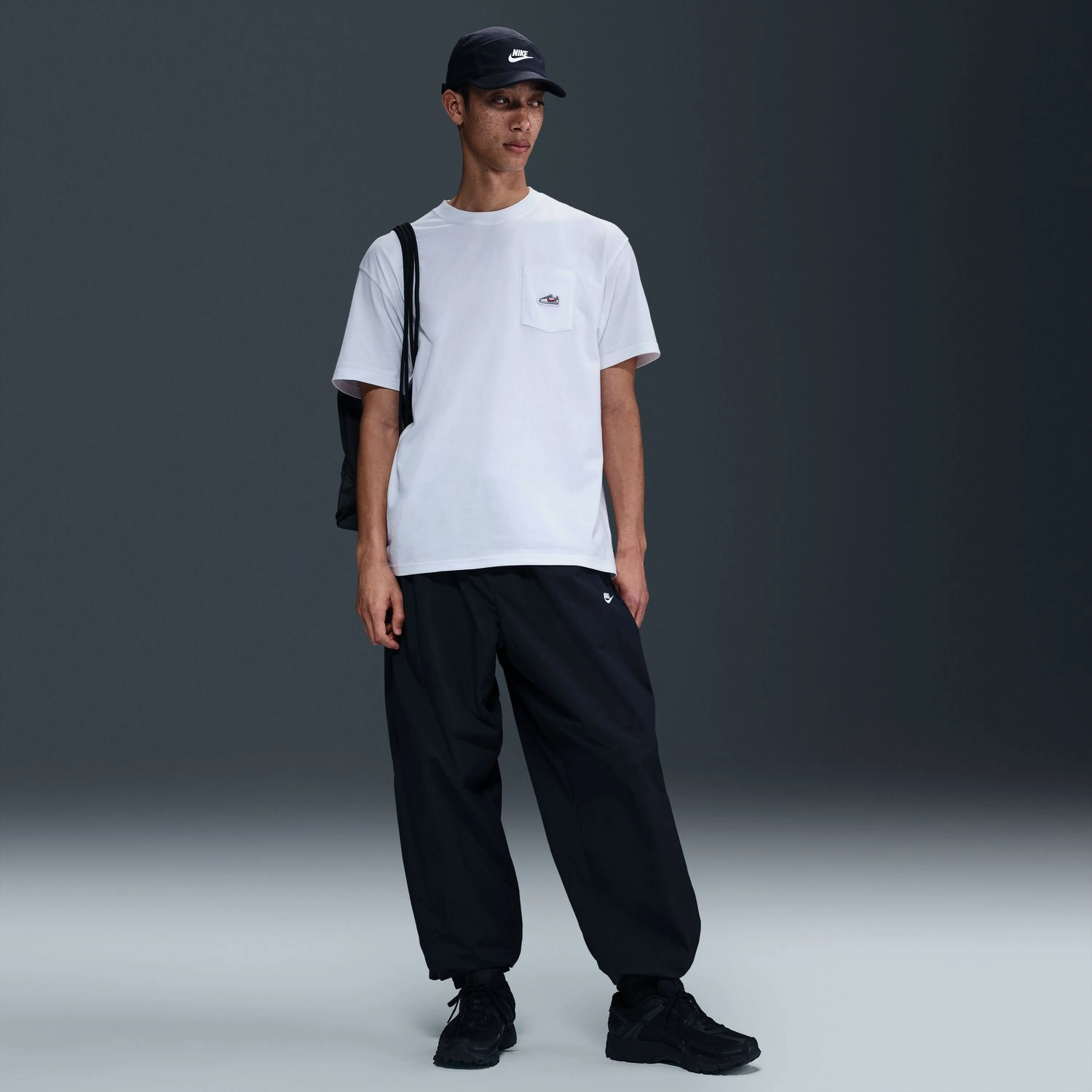 Chill Vibes Smooth Seam Technology M90 Snkr Patch Tee - Mens