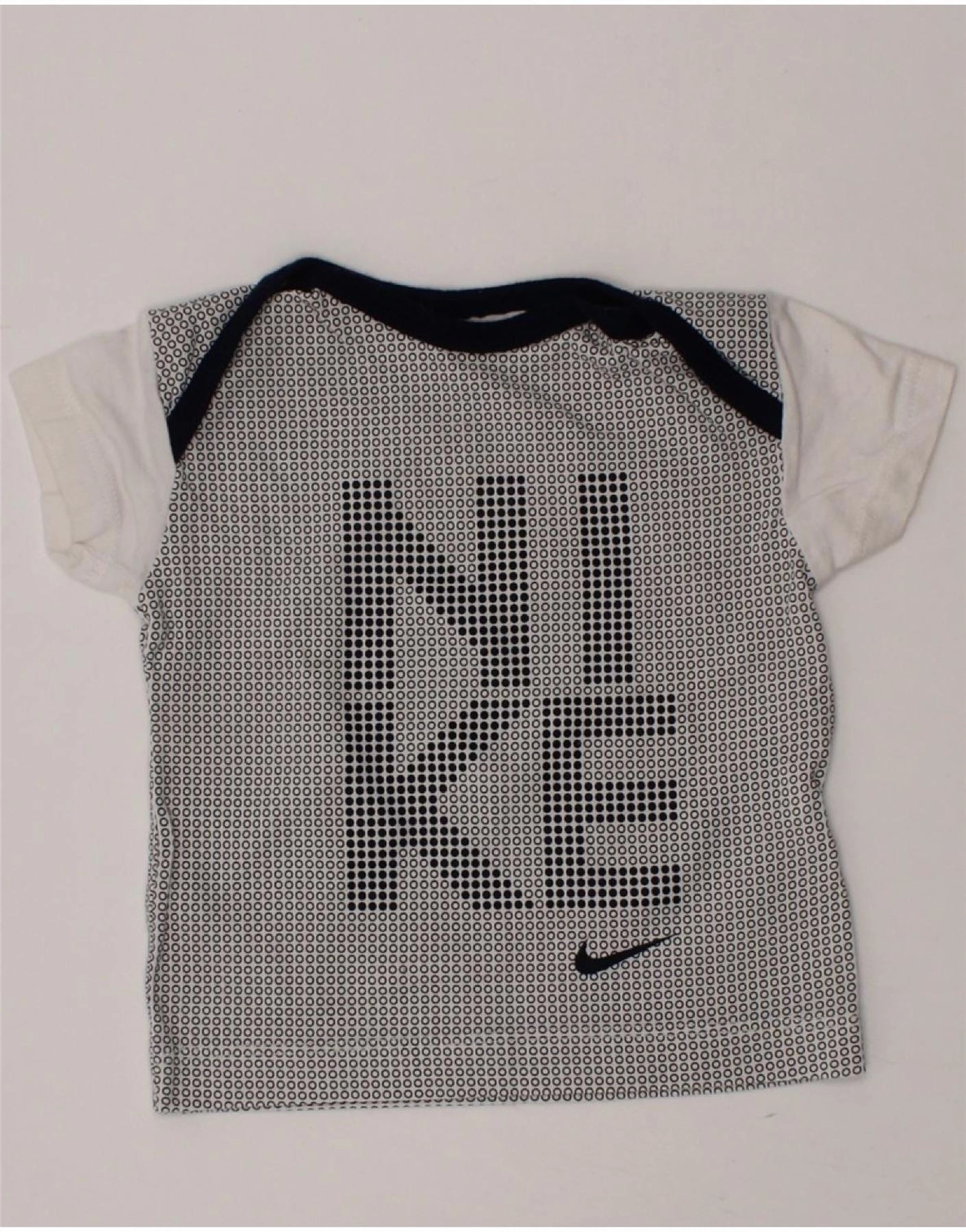 Slim Silhouette Casual Sophistication NIKE Baby Boys Graphic T-Shirt Top 3-6 Months White Spotted Cotton