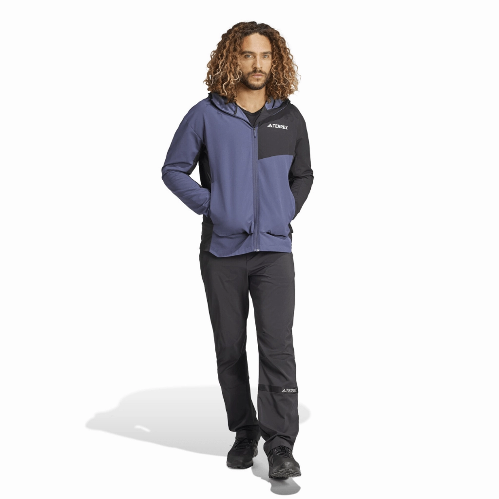 adidas Terrex Multi Softshell Jacket Men Neutral design makes them adaptable to any training need