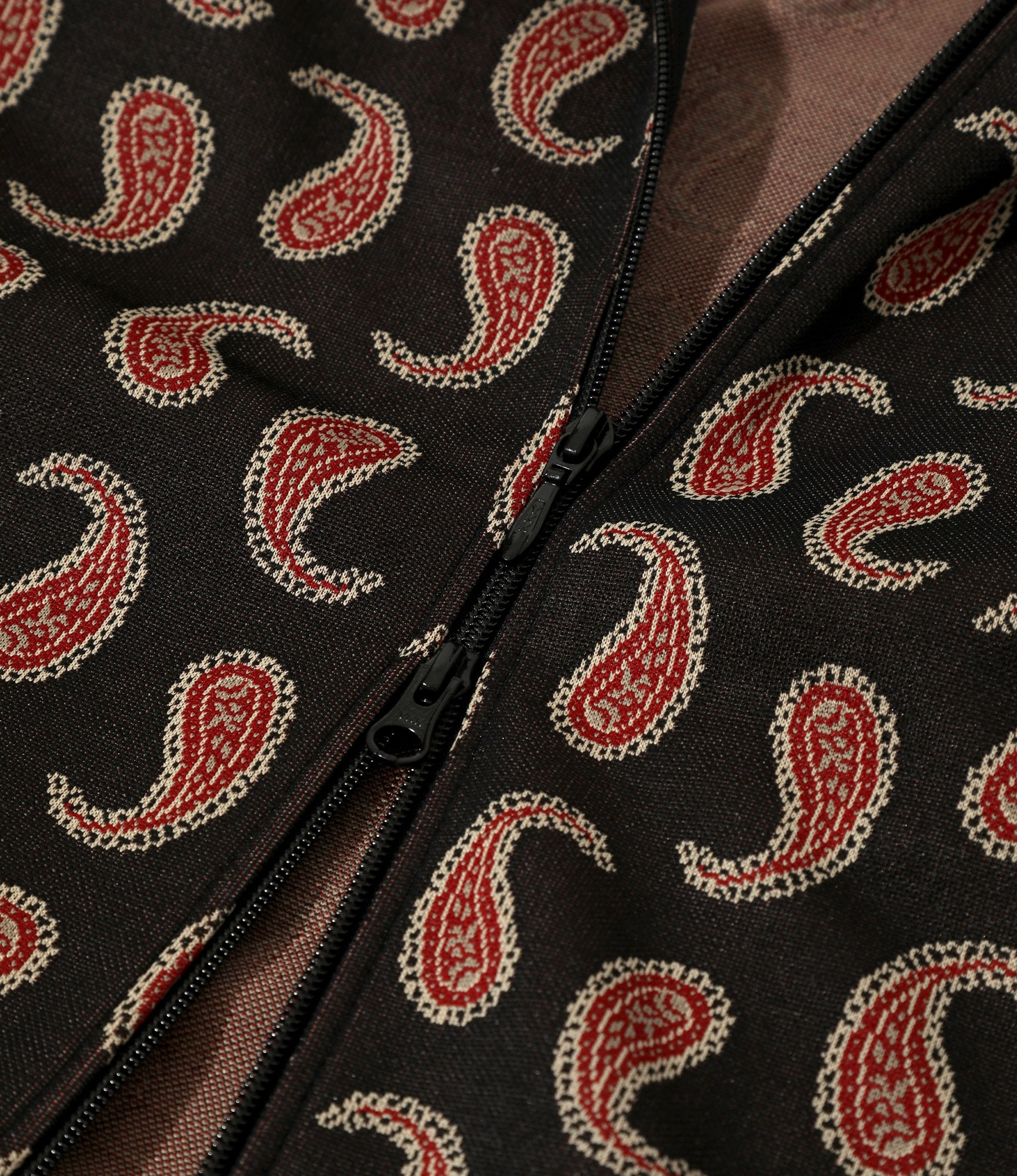 Stretch Enhanced Mobility Adjustable Hood Track Jacket ?C Paisley Jacquard Polyester