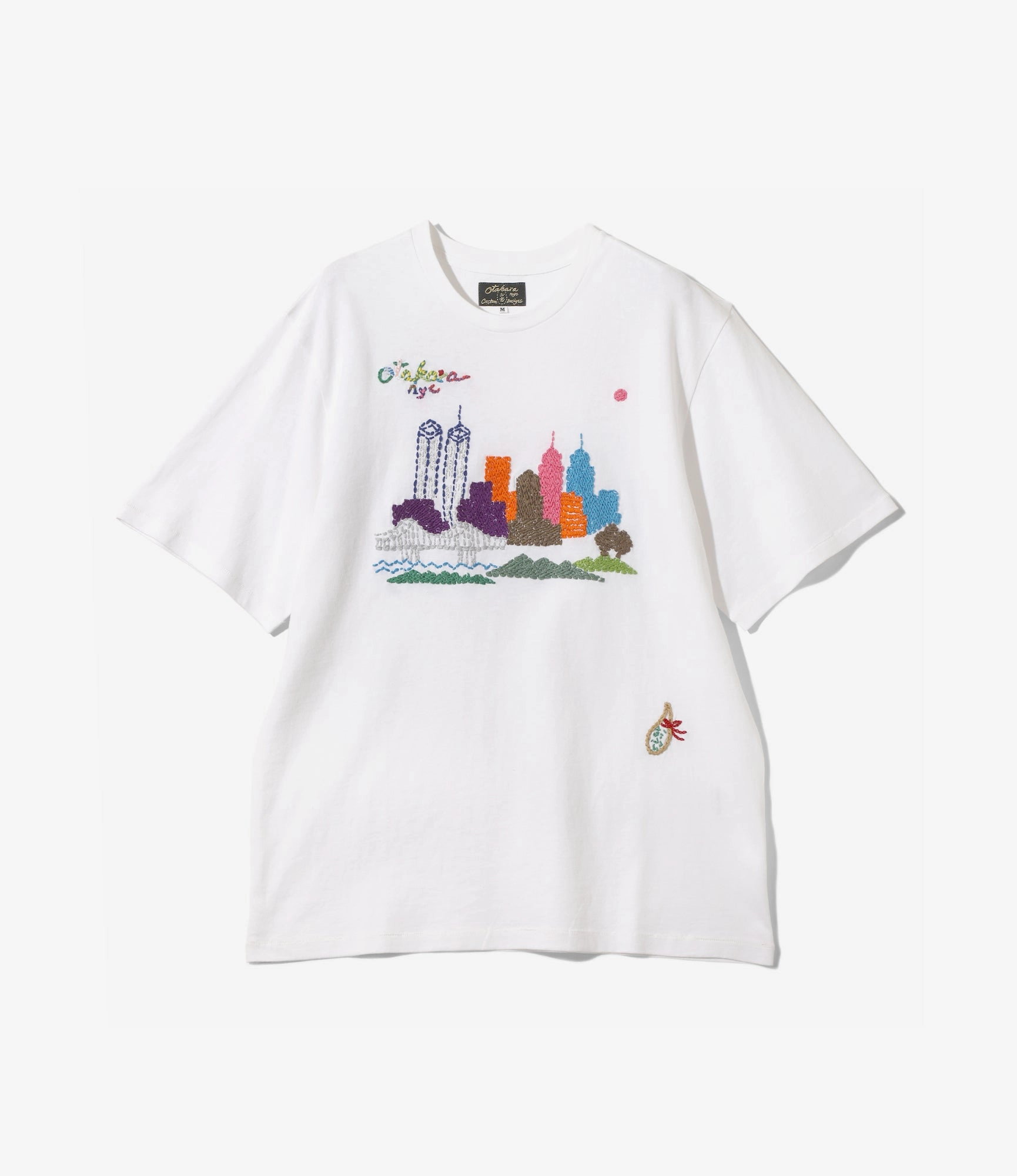 Crew Neck T-Shirt ?C?White 'NYC Skyline' Embroidery Perfect for Outdoors
