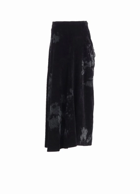 DISCHARGE-PRINTED VELVET SIDE DRAPE SKIRT Movement Friendly Slit-Hem