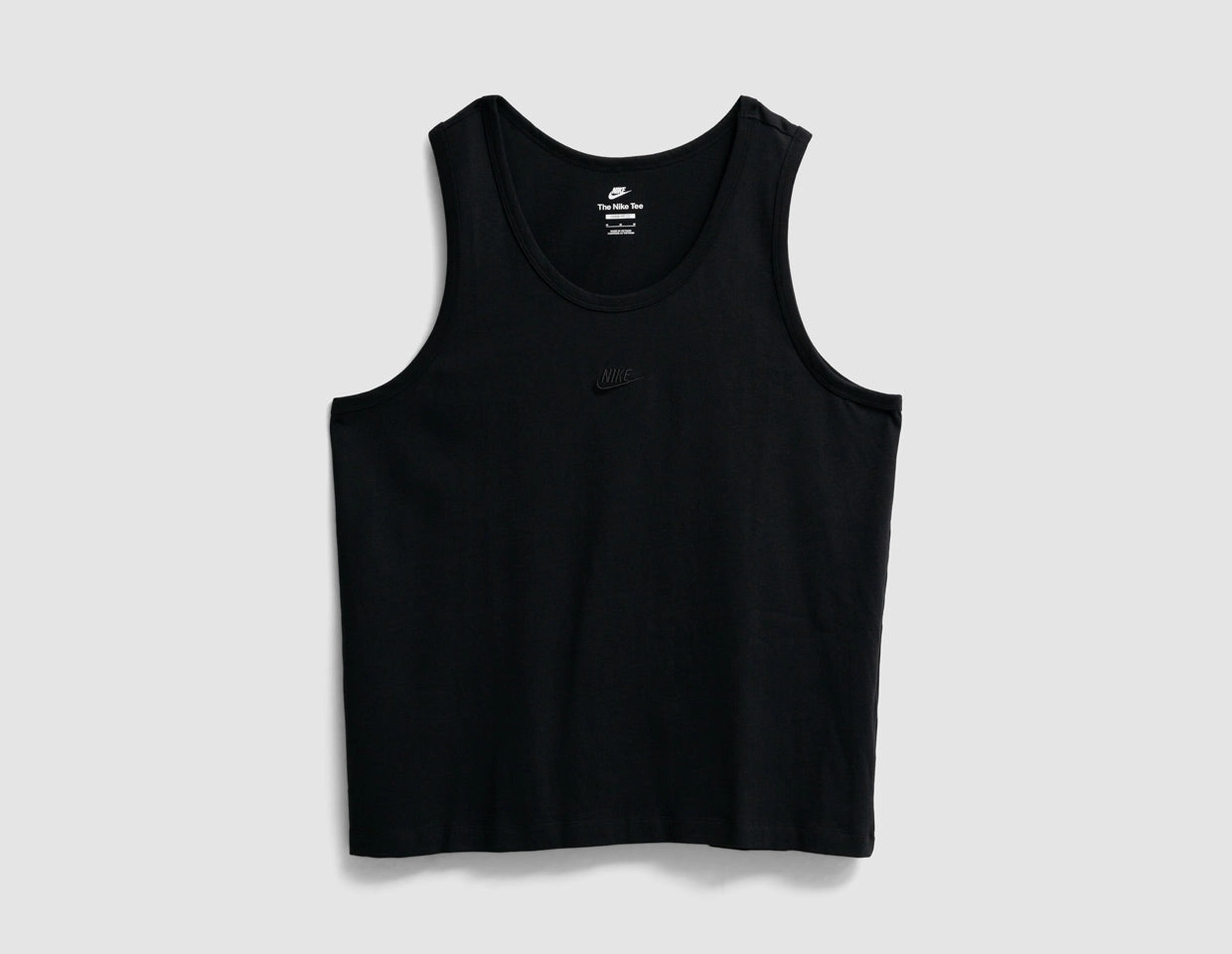 Minimal Outfit Nike Sportswear Premium Essential Tank Black