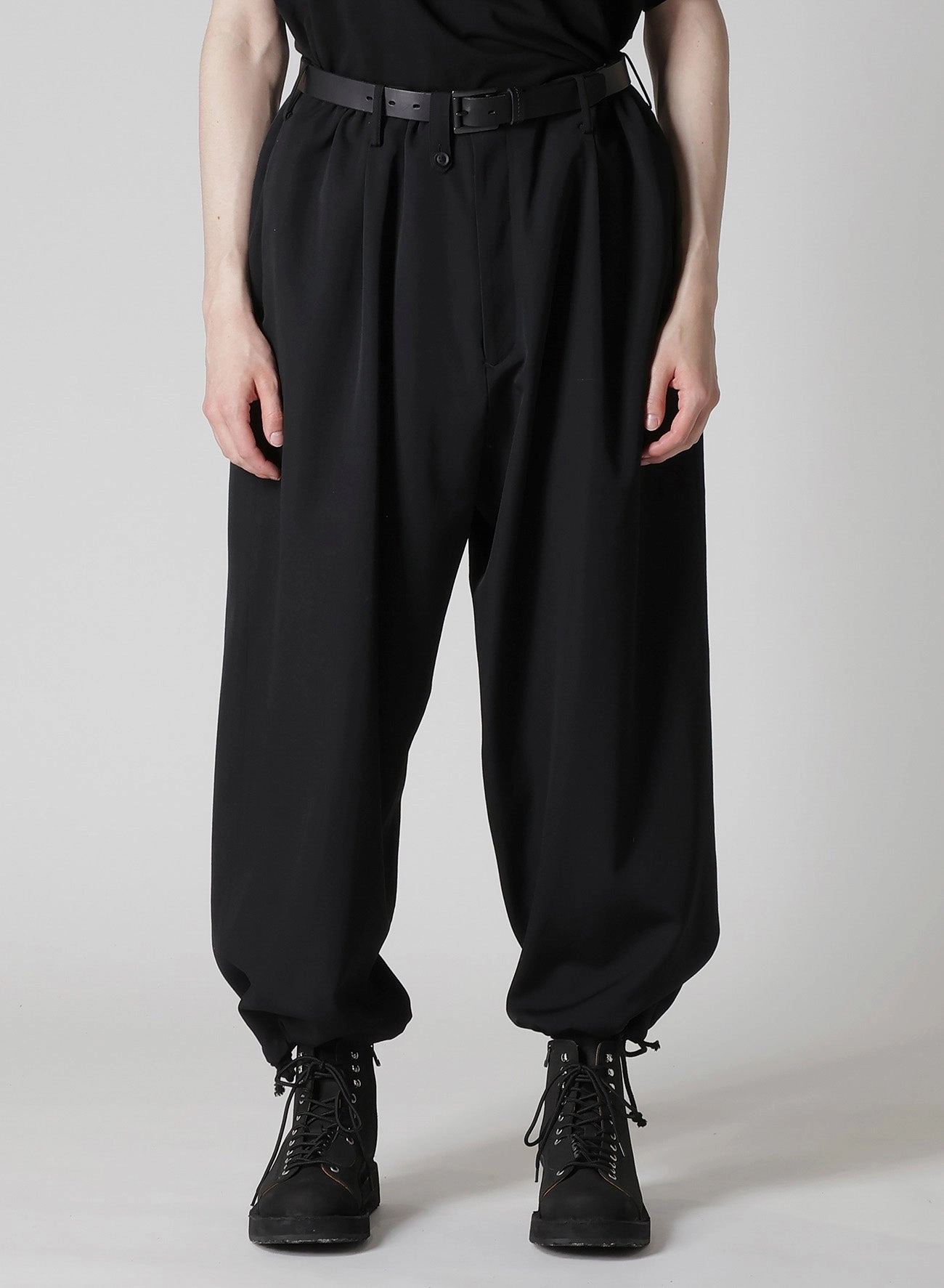 WOOL GABARDINE NEW STANDARD WALLET PANTS NoBuckleDesign Anti Static Finish