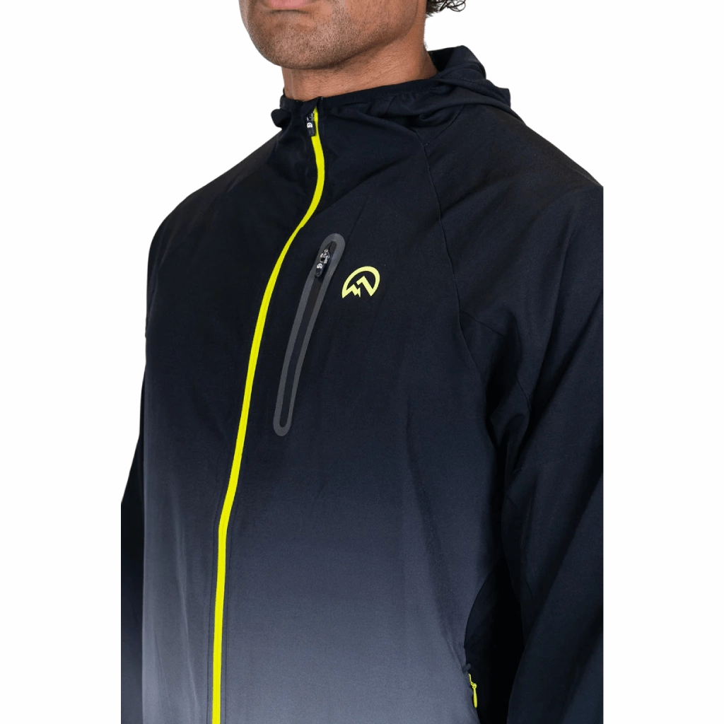 Cushion Frame Toe spring shape aids in rolling transitions Flux Gradient Jacket Men