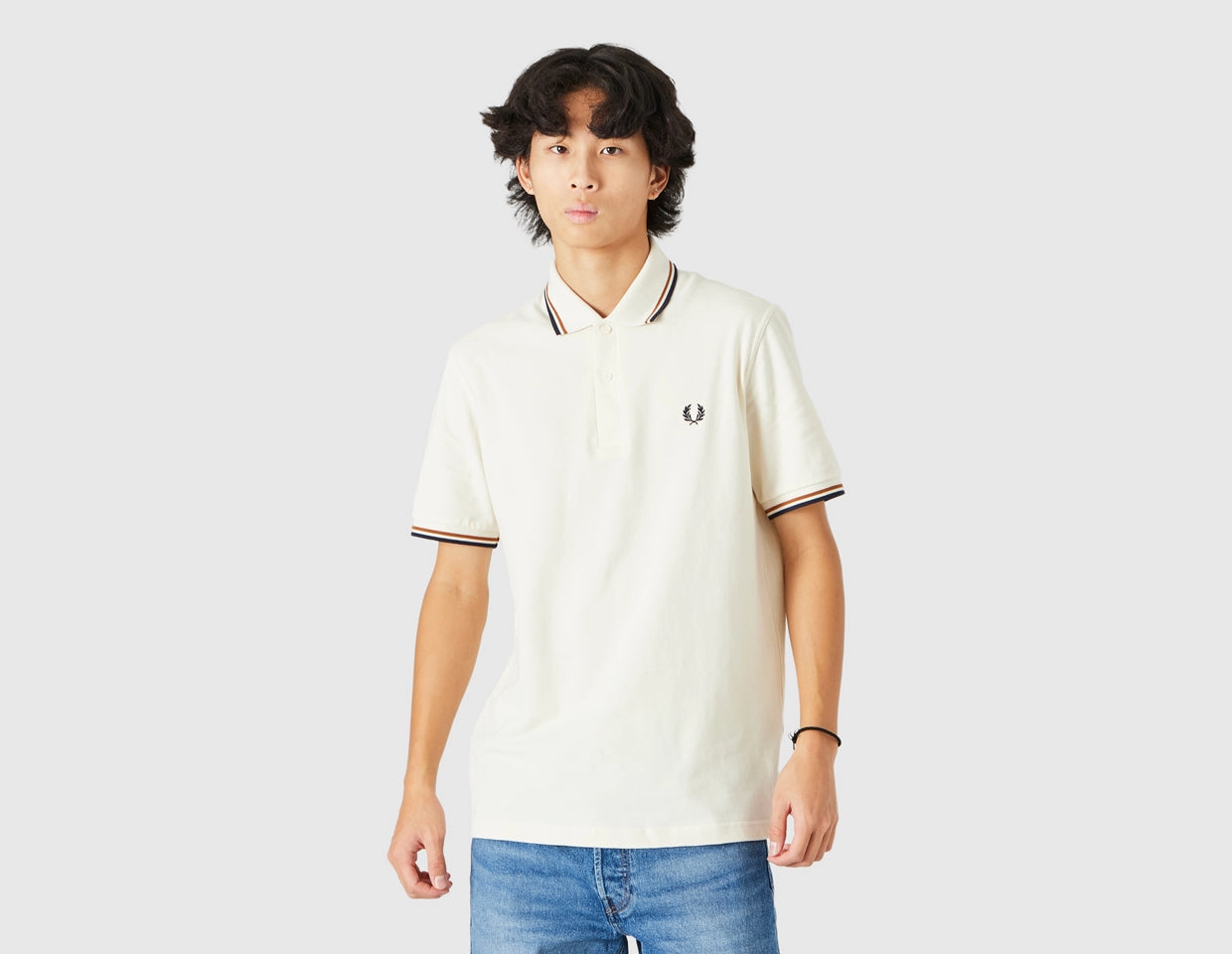 loose fitting All-Purpose Comfort Fred Perry Twin Tipped Fred Perry Shirt / Ecru