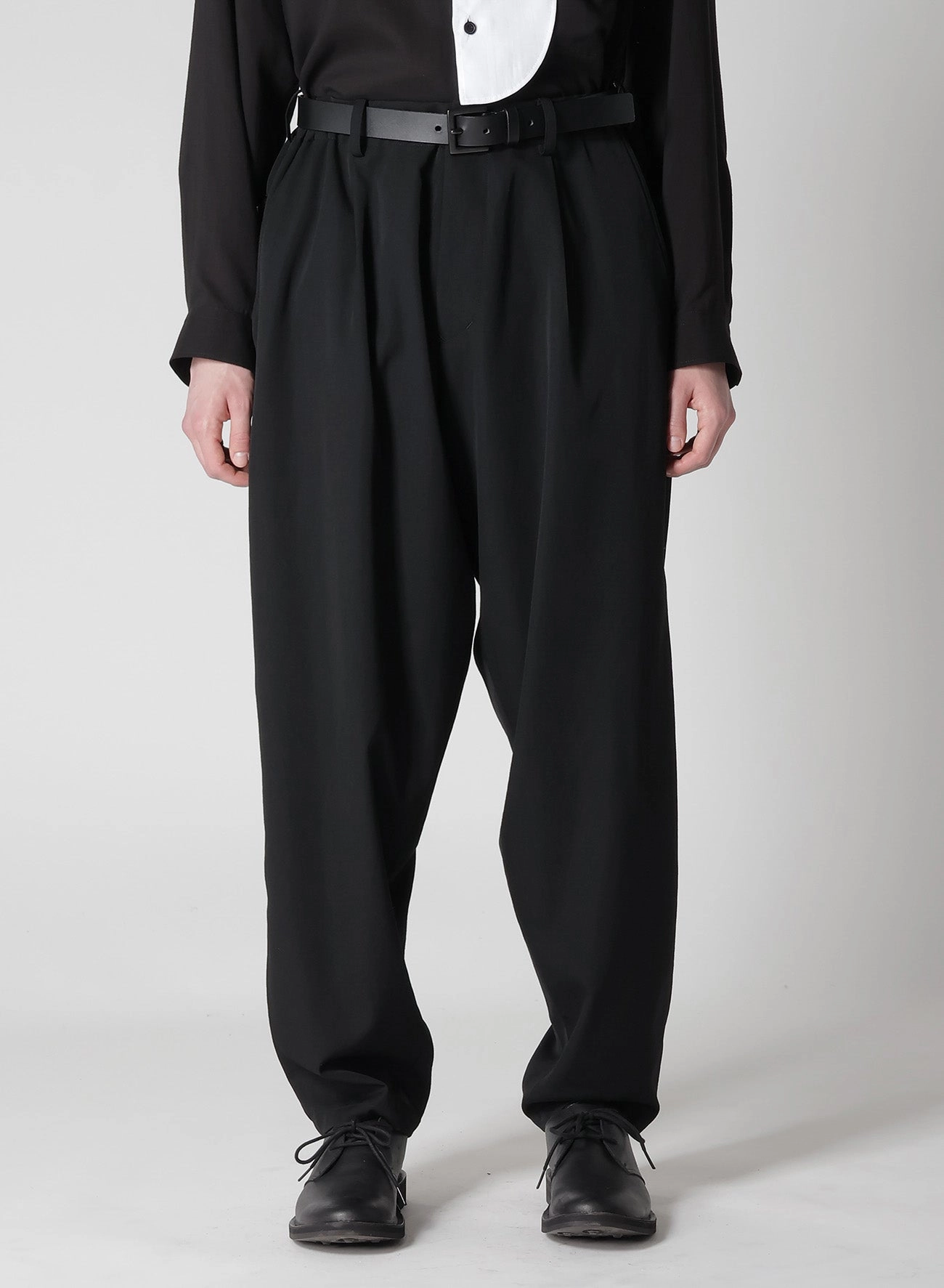 Body shaping GABARDINE BACK SIDE ZIPPER PANTS