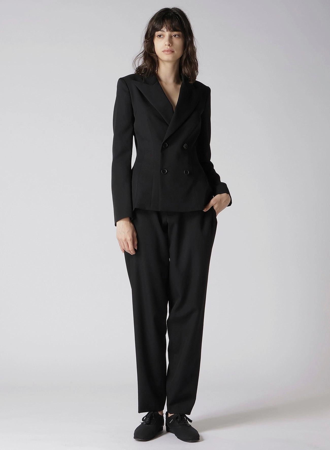 Travel-Ready GABARDINE LOW-RISE BASIC PANTS