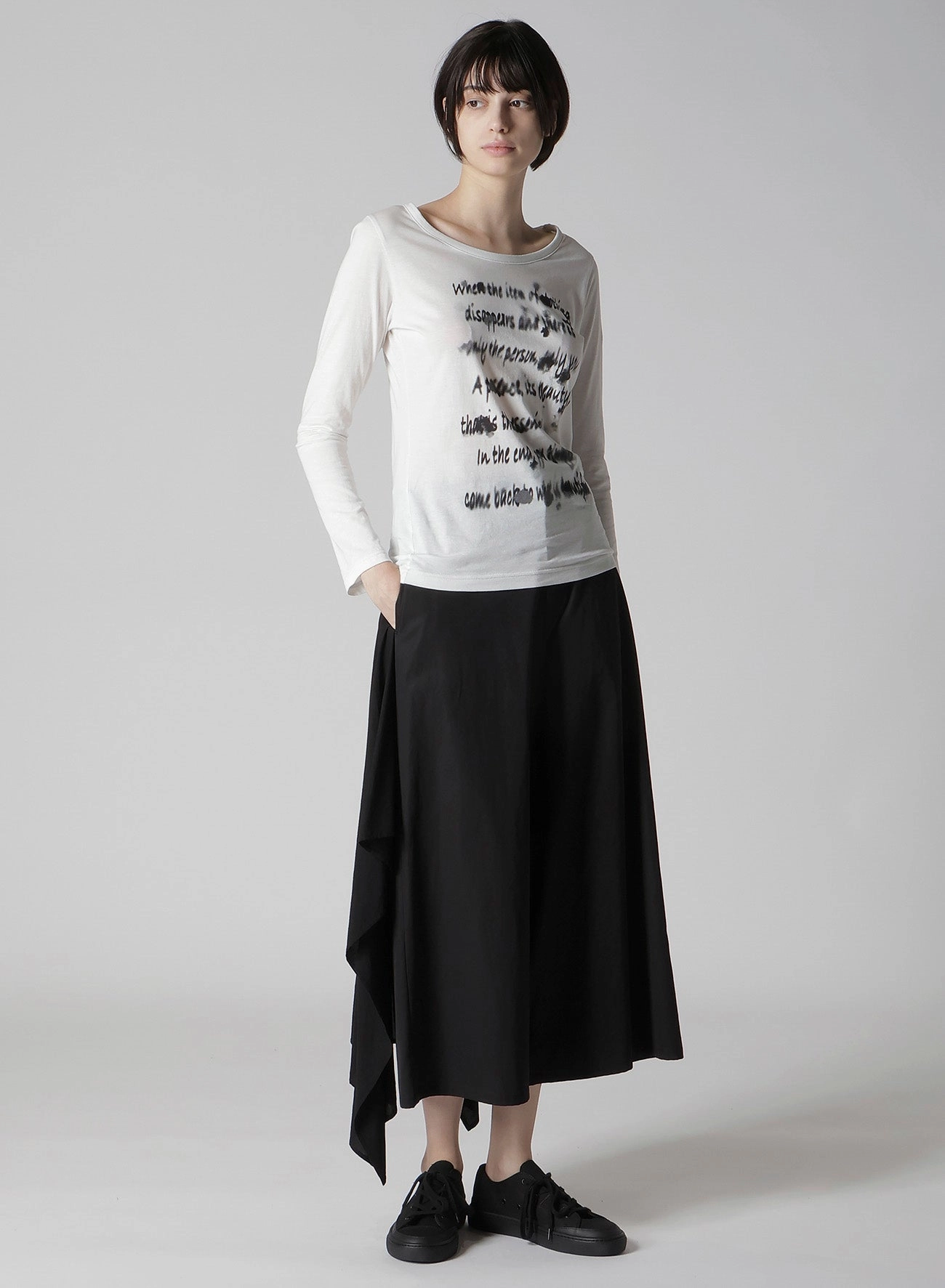 COTTON TWILL BACKSIDE DRAPED D PANTS Urban Fit NoiseReducingFabric