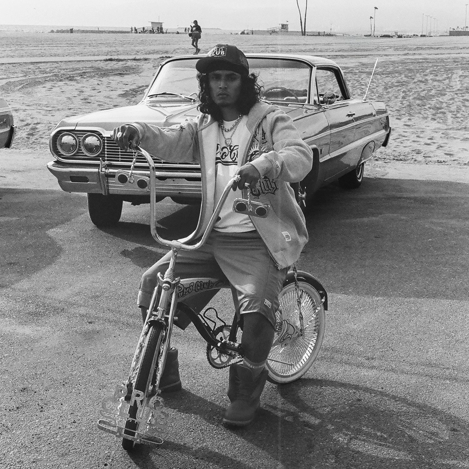 Minimalist Stitching Mister Cartoon Script Tee -Mens