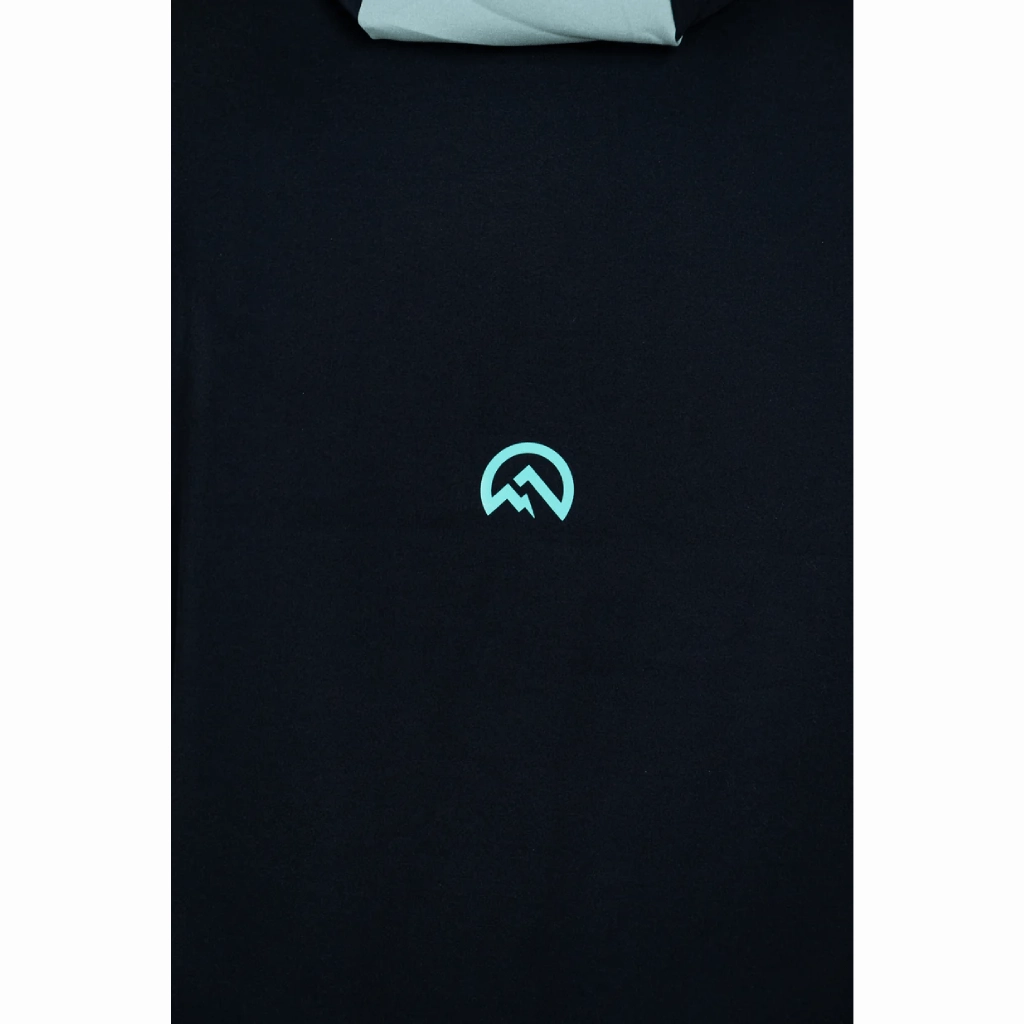 Forefoot plate enhances push-off in sprint actions Flux Gradient Jacket Men