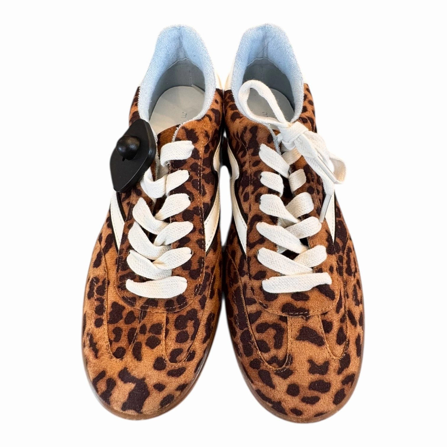 Textured Surface Comfortable Sides Shoes Athletic By Madden Girl In Animal Print, Size:9