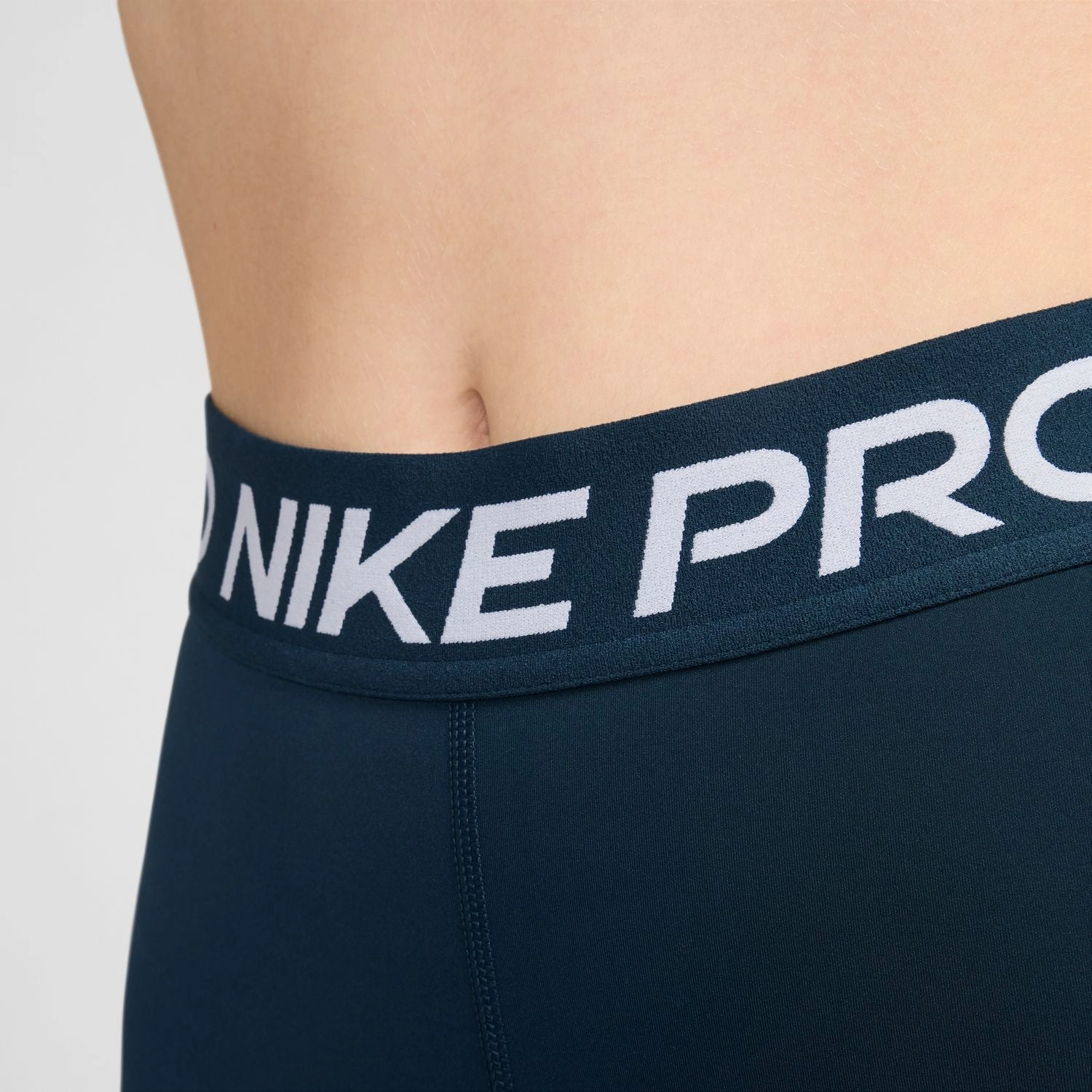Nike Pro 365 5" Short - Womens Simple Cut Blazer
