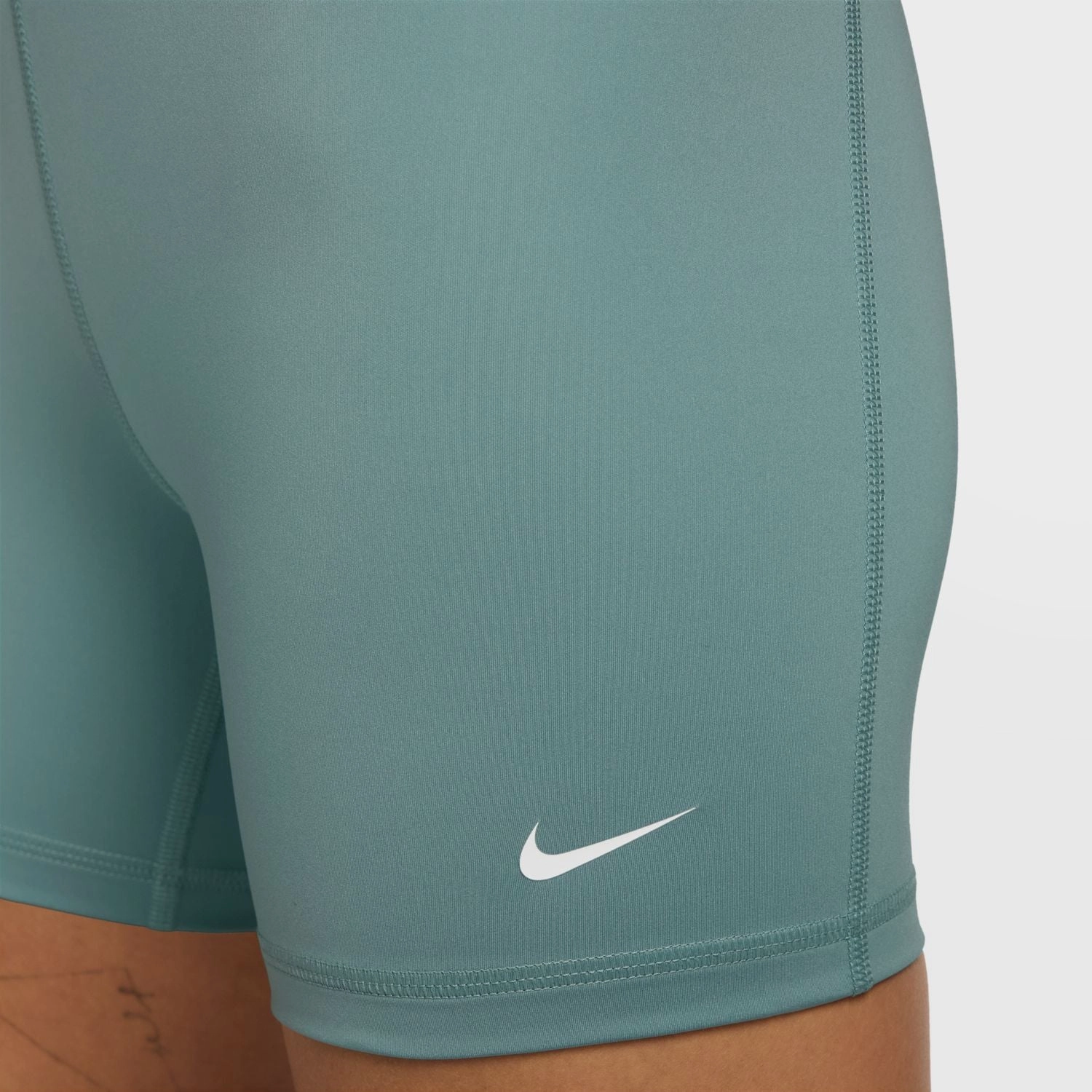 art industry Versatile Styling Nike Pro 5" Bike Short - Womens
