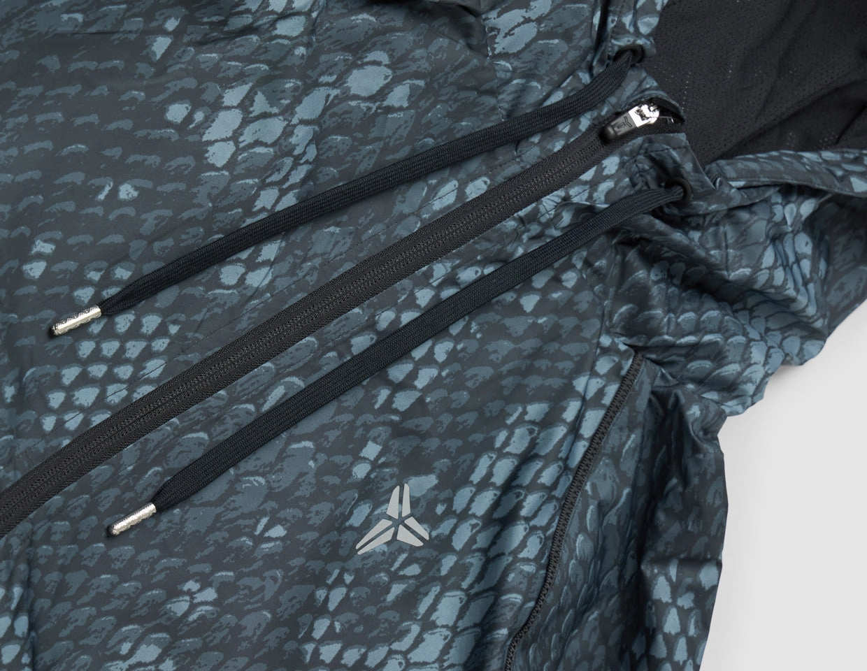 Nike Kobe Woven Jacket Black / Reflective Silver Lightweight Insulation Technology