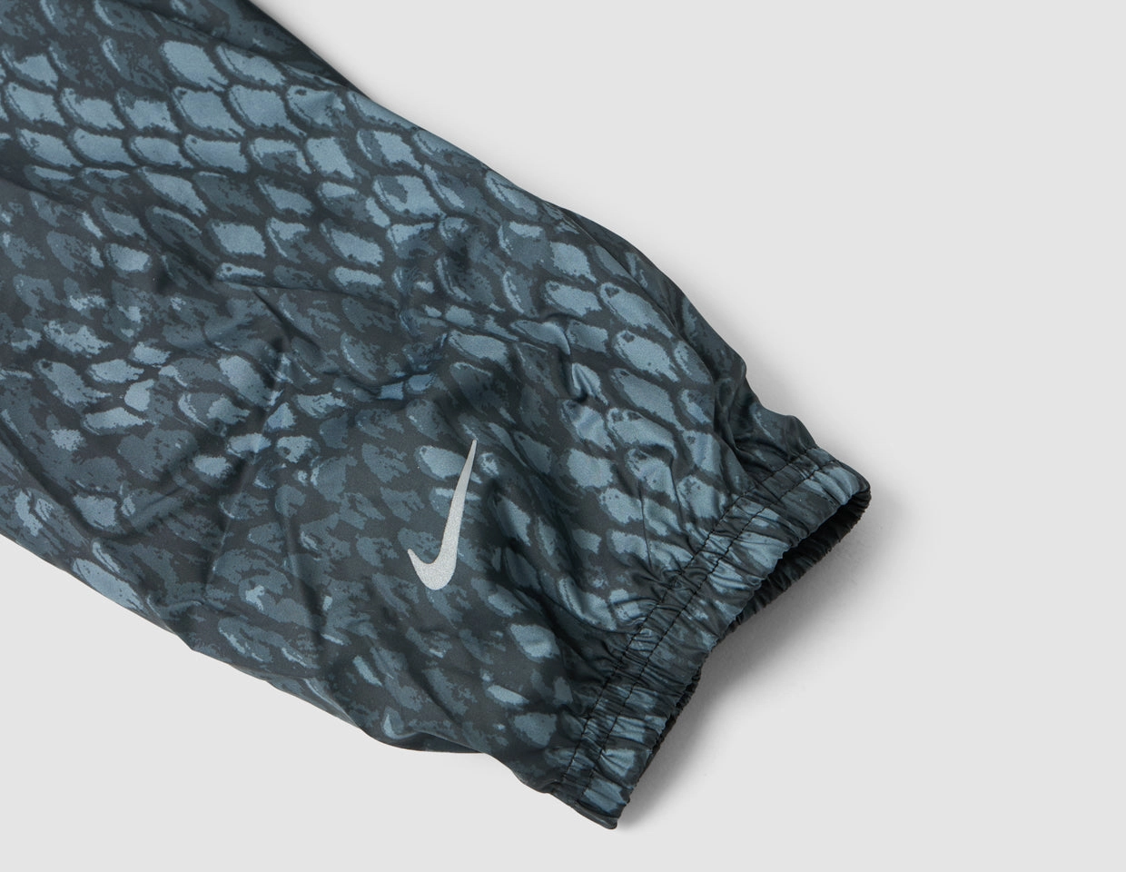 Nike Kobe Woven Jacket Black / Reflective Silver Essential Style