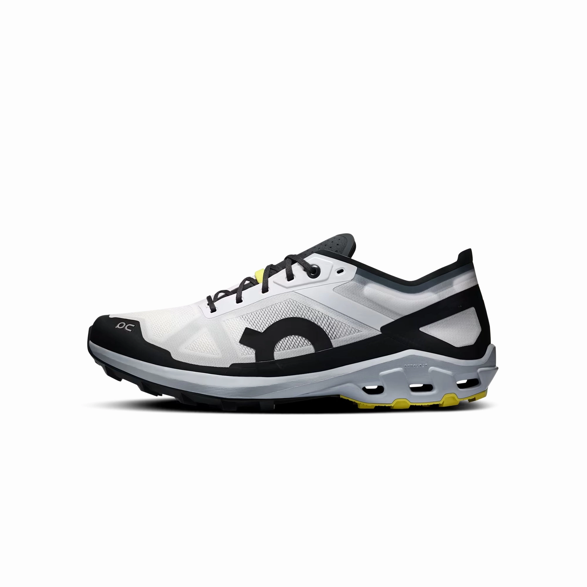 On Running Mens Cloudventure Peak 3 Shoes Adaptive design Reinforced Sides