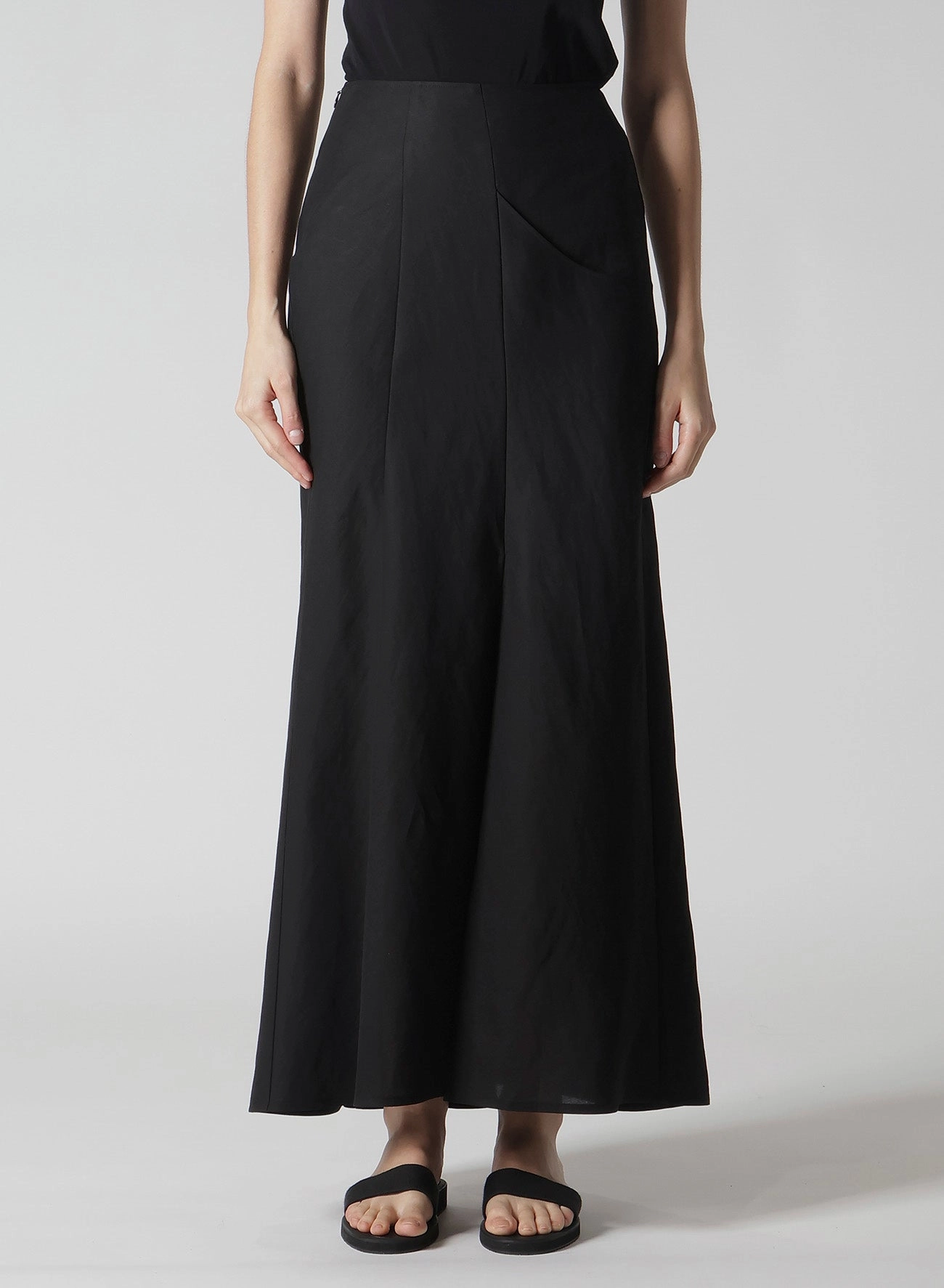 bold appearance Light material C/Li GABARDINE L BIG POCKET DETAIL SKT