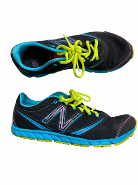 Essential Look Shoes Athletic By New Balance In Multi-colored, Size: 7.5