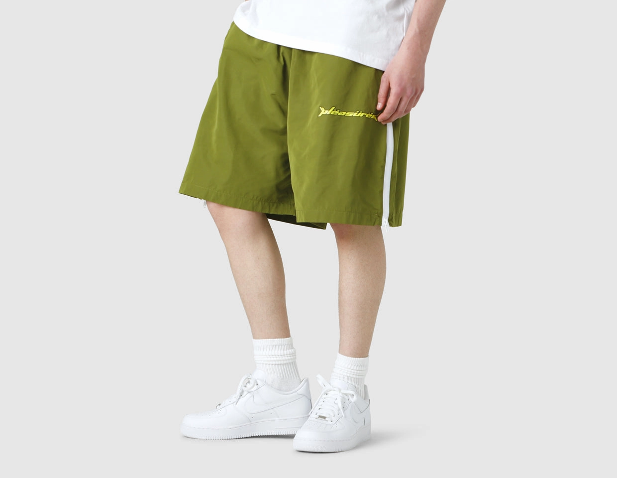 Pleasures Venus Sport Shorts / Olive Retro Style