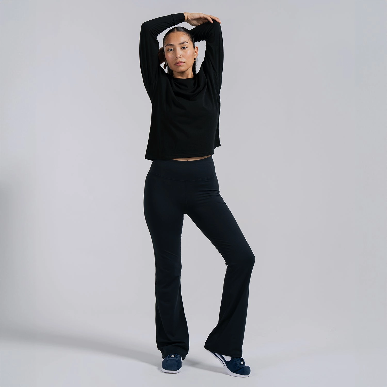 Chilly Wear Postpartum Fit Ultra Light Power HW Flare Legging - Womens