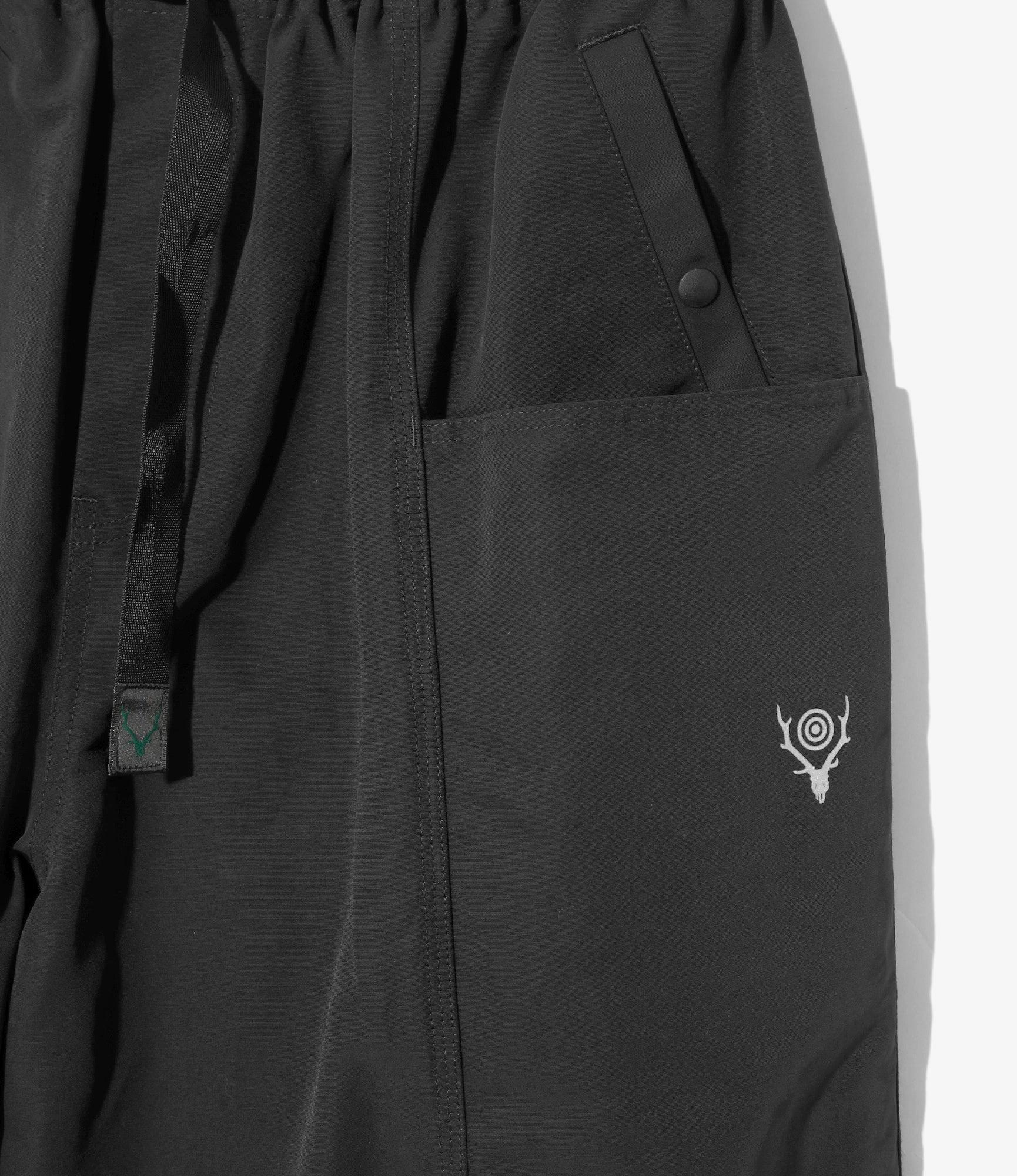 Chilly Day Wear Belted Centre Seam Pant ?C Black Grosgrain