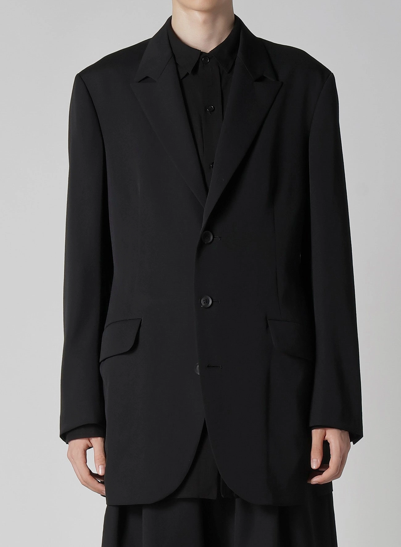 WOOL GABARDINE 3BUTTONS PEAKED JACKET Active Use