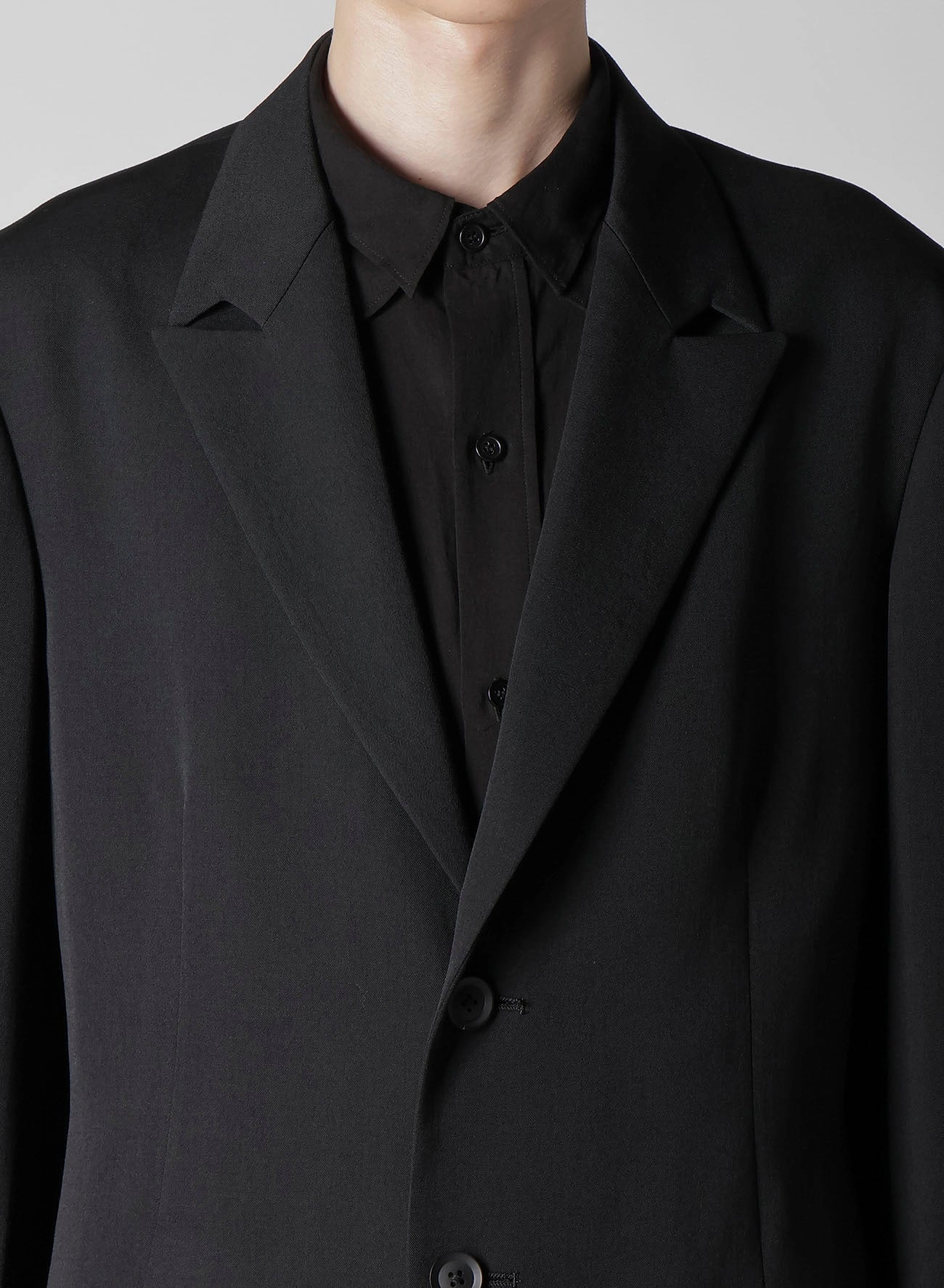 Performance Fit WOOL GABARDINE 3BUTTONS PEAKED JACKET