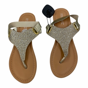 Sandals Flats By fifth and sun In Gold, Size:8 Seamless construction