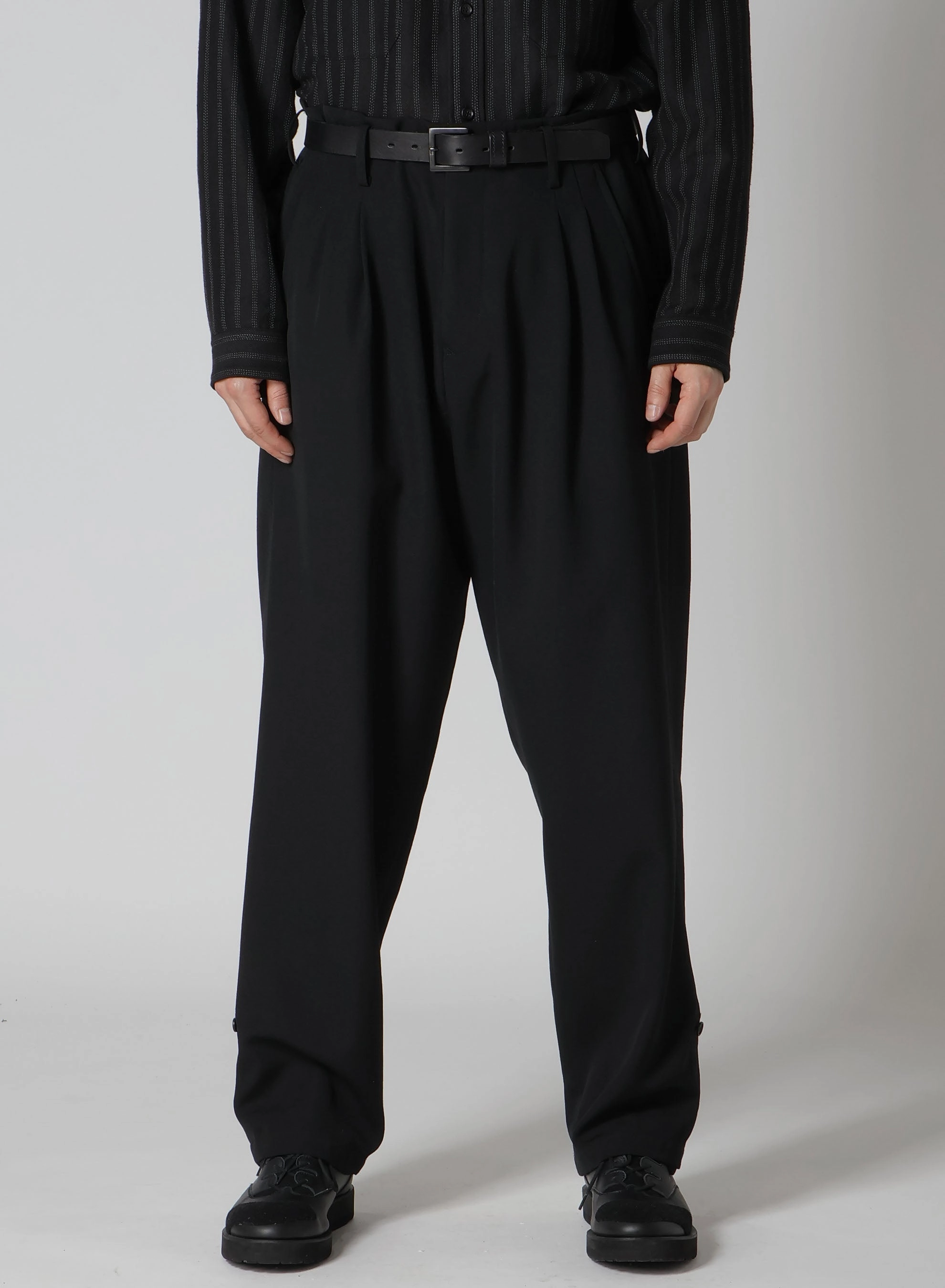 Slim wear WOOL GABARDINE 2TUCKS TAB PANTS