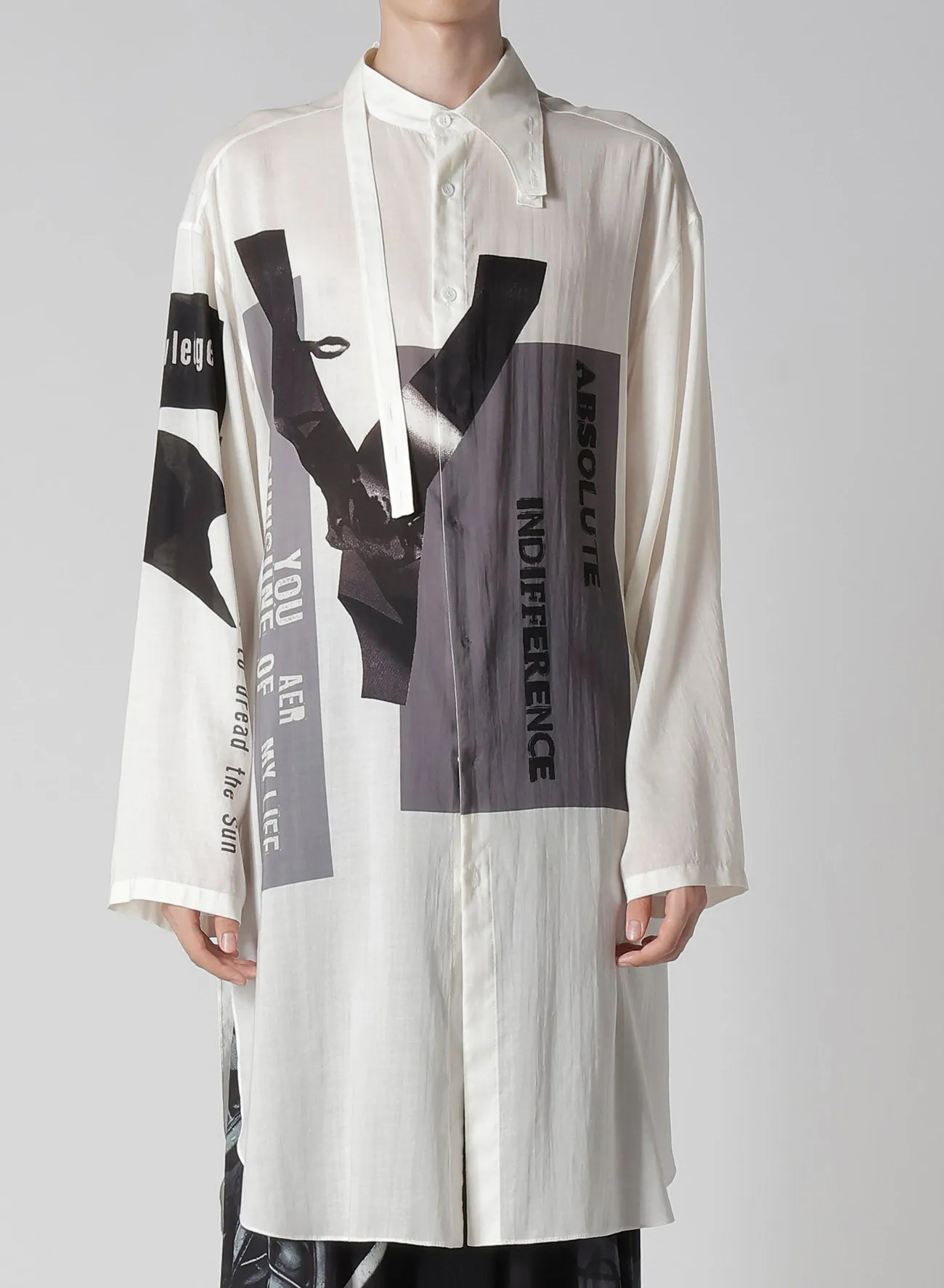 Stretchy Cloth Pocket Detailing ASYMMETRY COLLAR PRINT BLOUSE