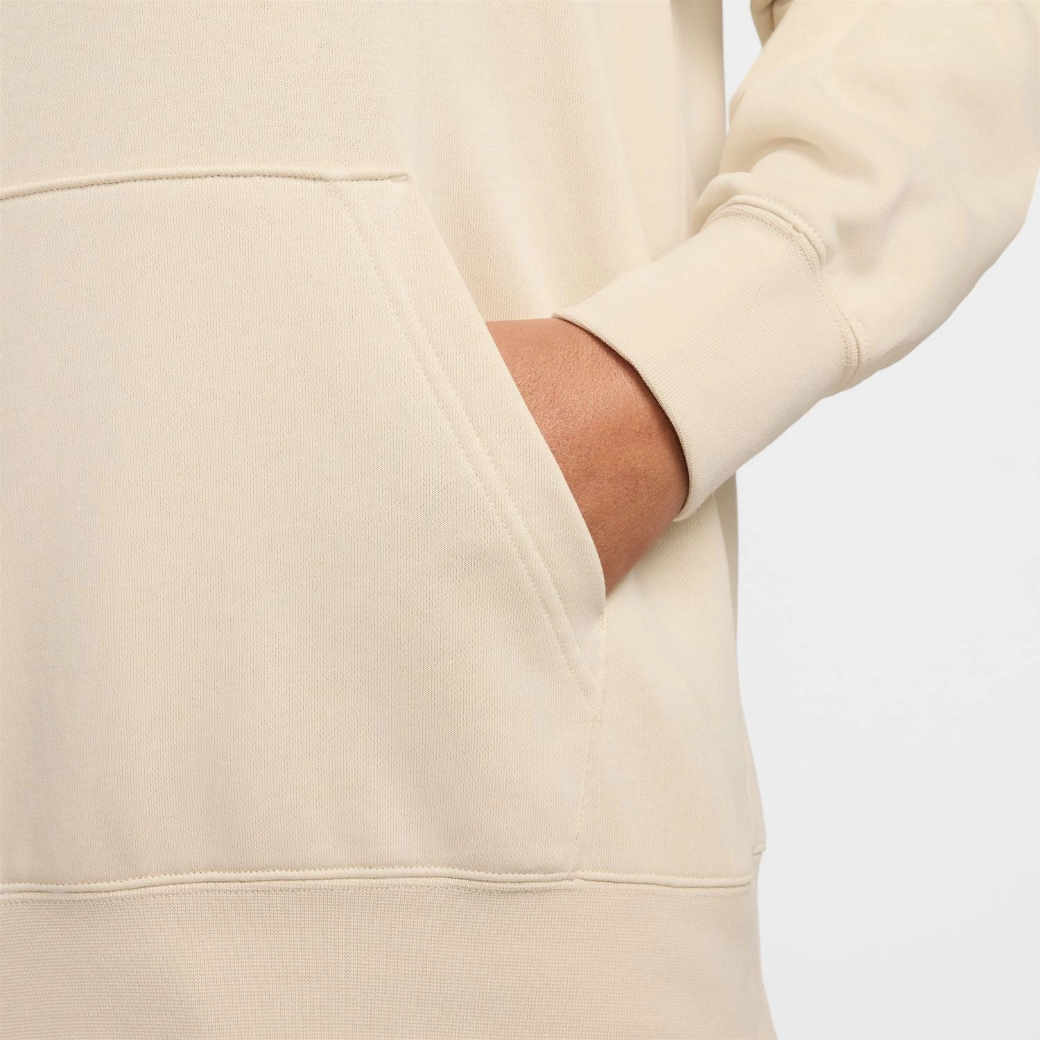 Seasonal Heritage Hoody - Mens football attire Hidden Pocket