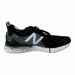 Cushioned arch Shoes Athletic By New Balance In Black & White, Size: 8.5
